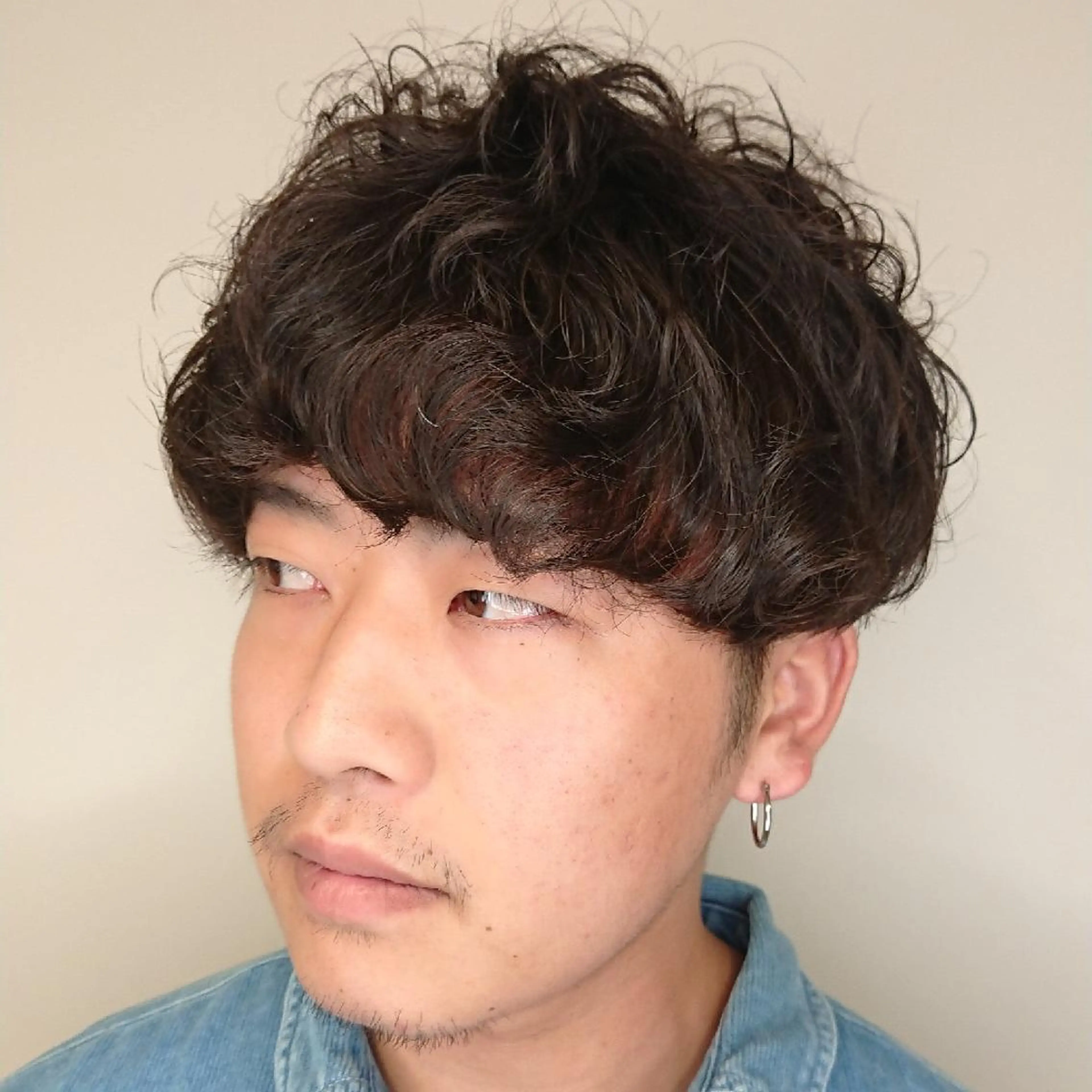 メンズ カラー パーマ ヘアアレンジ アップバング メンズブリーチ マッシュ メンズパーマ ブリーチ ブリーチ/ヘアケア/ 艶髪/イギチハルのヘアスタイル
