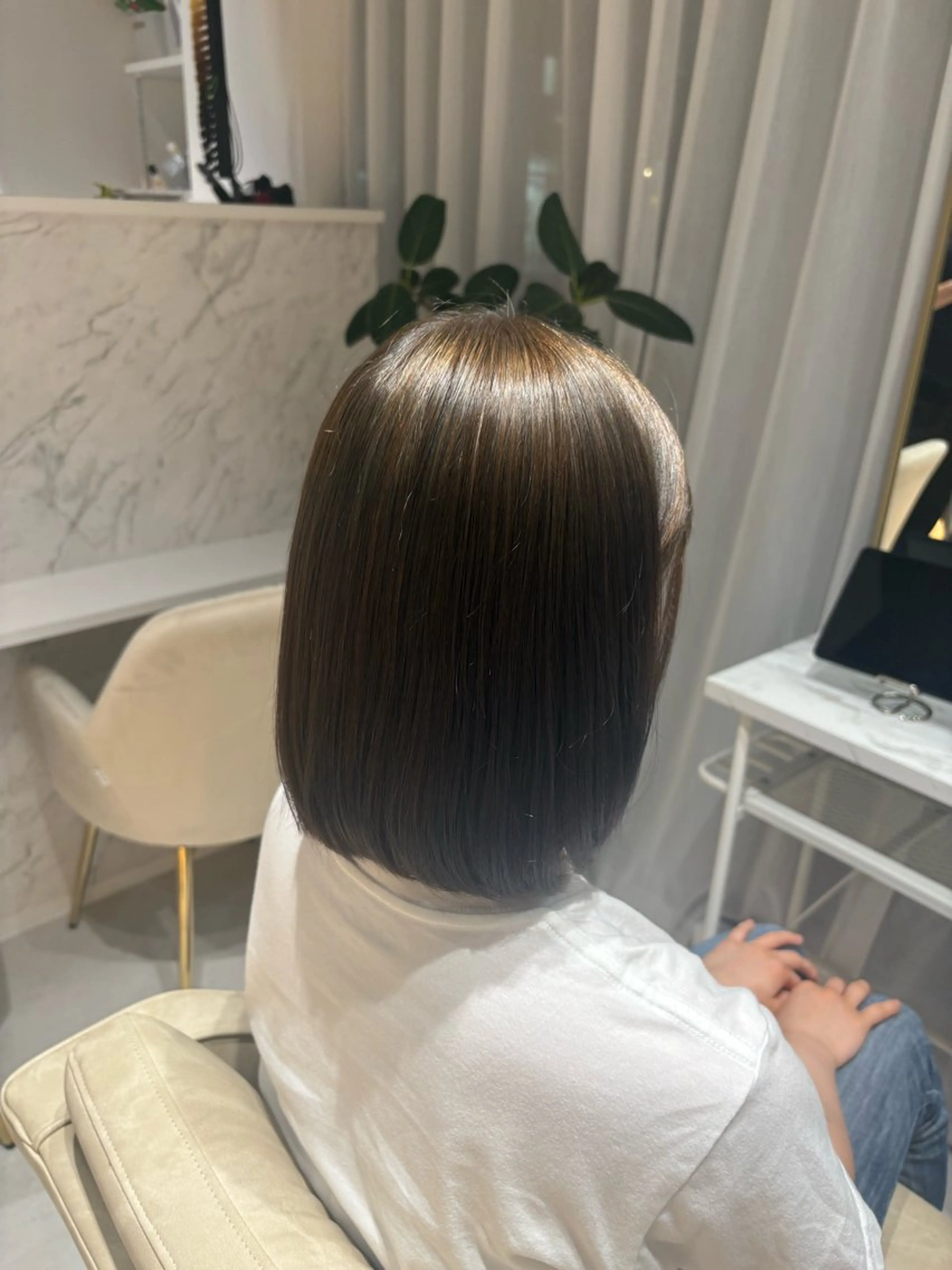 カラー ヘアカラー 🥨伊藤みやこ🥨 ショートカット🌈のヘアスタイル