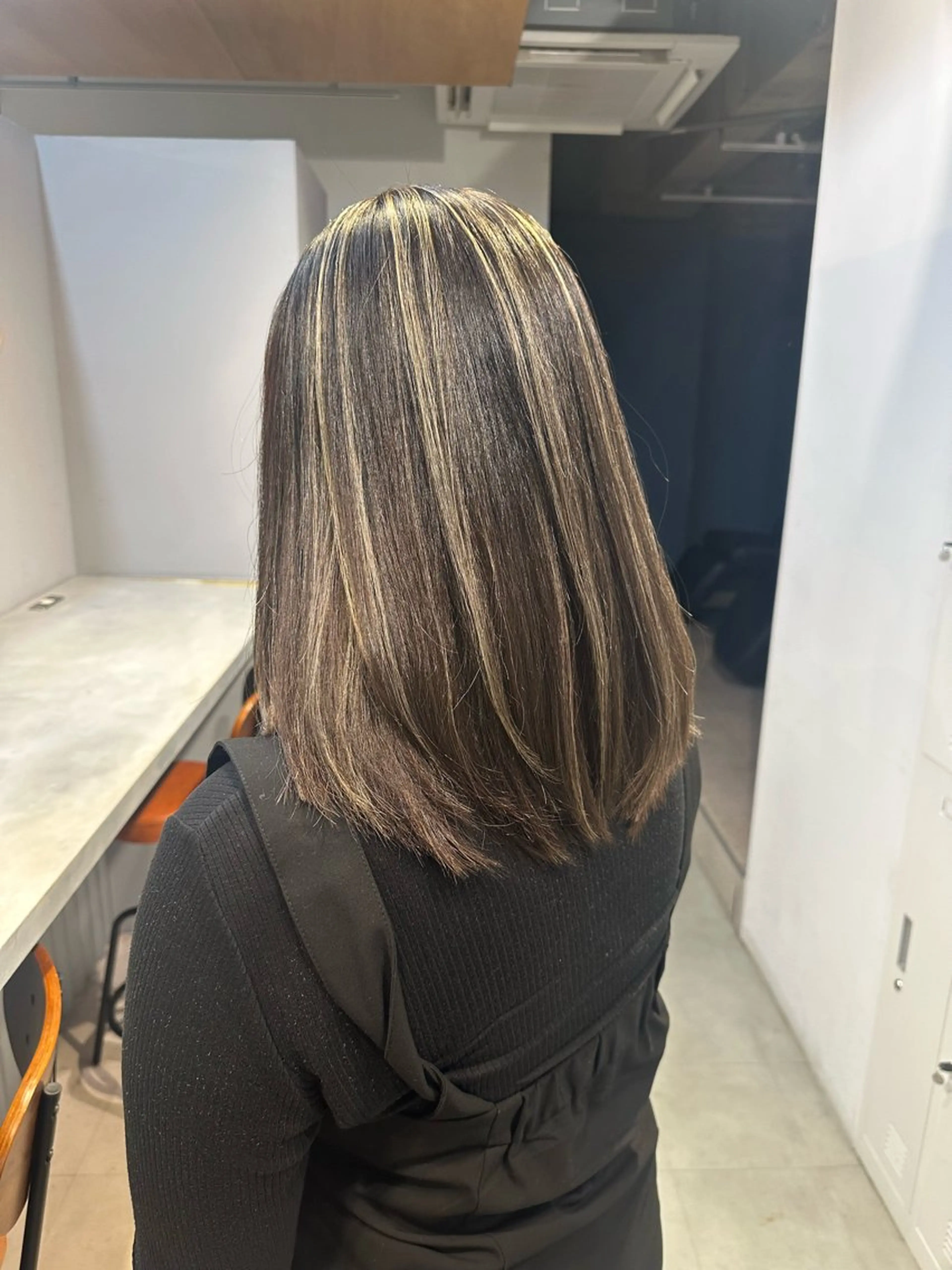 ミディアム カラー ヘアカラー トリートメント 💖ハイライト/ハイ トーン💖MIKIのヘアスタイル