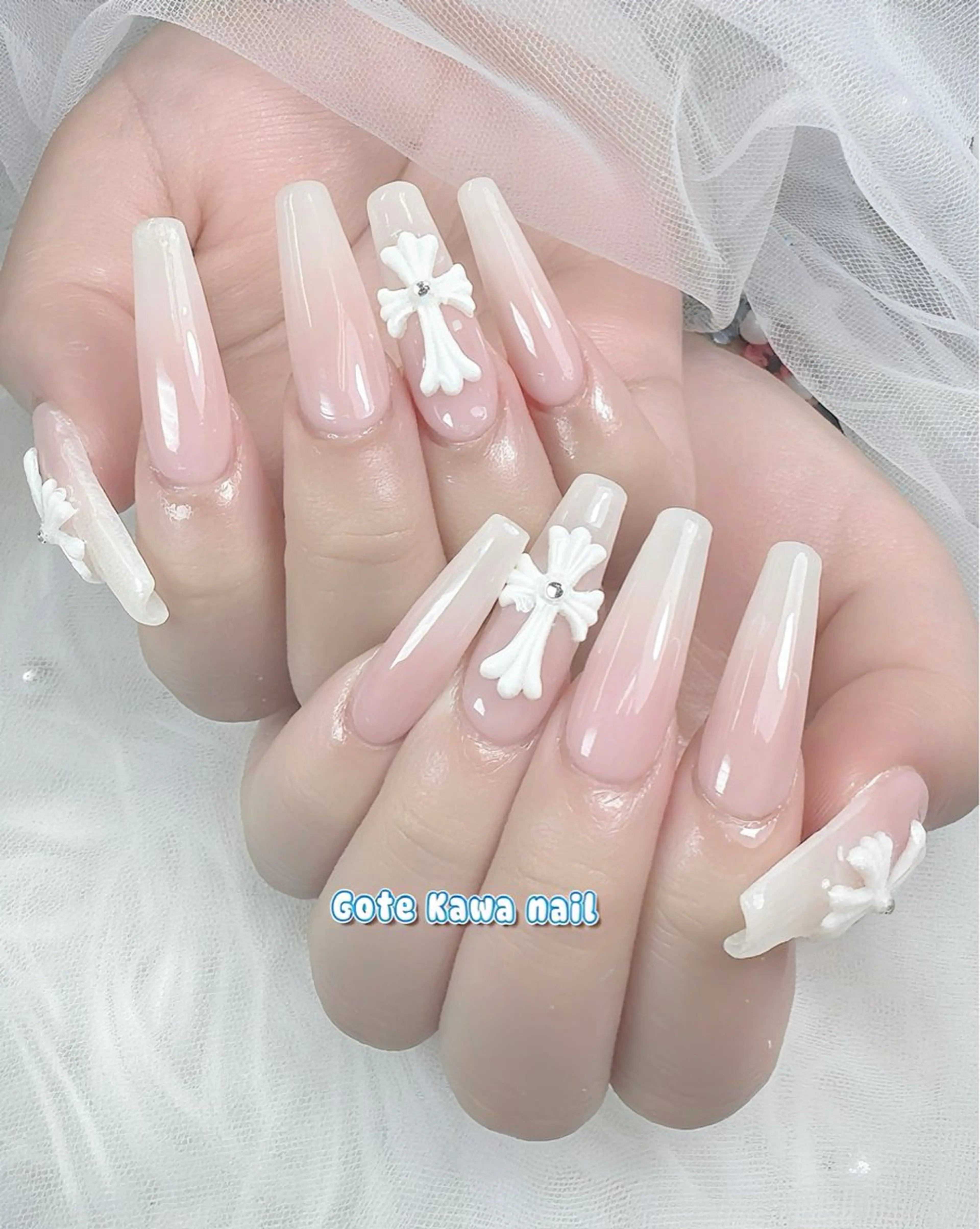 ネイル グラデーション ハンドネイル ハンドケア Gote Kawa nail salonのネイルデザイン
