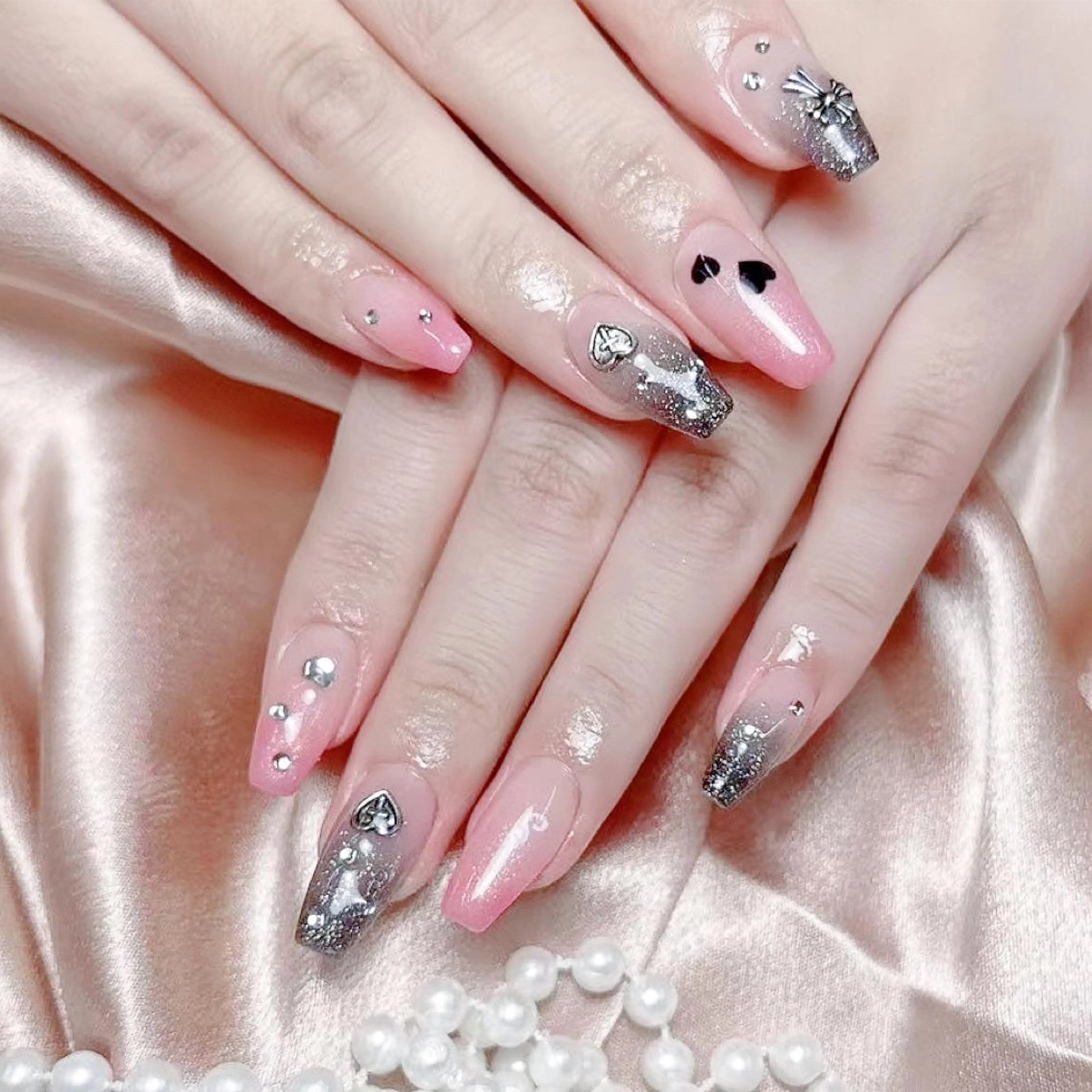 ネイル queens nailsalonのネイルデザイン