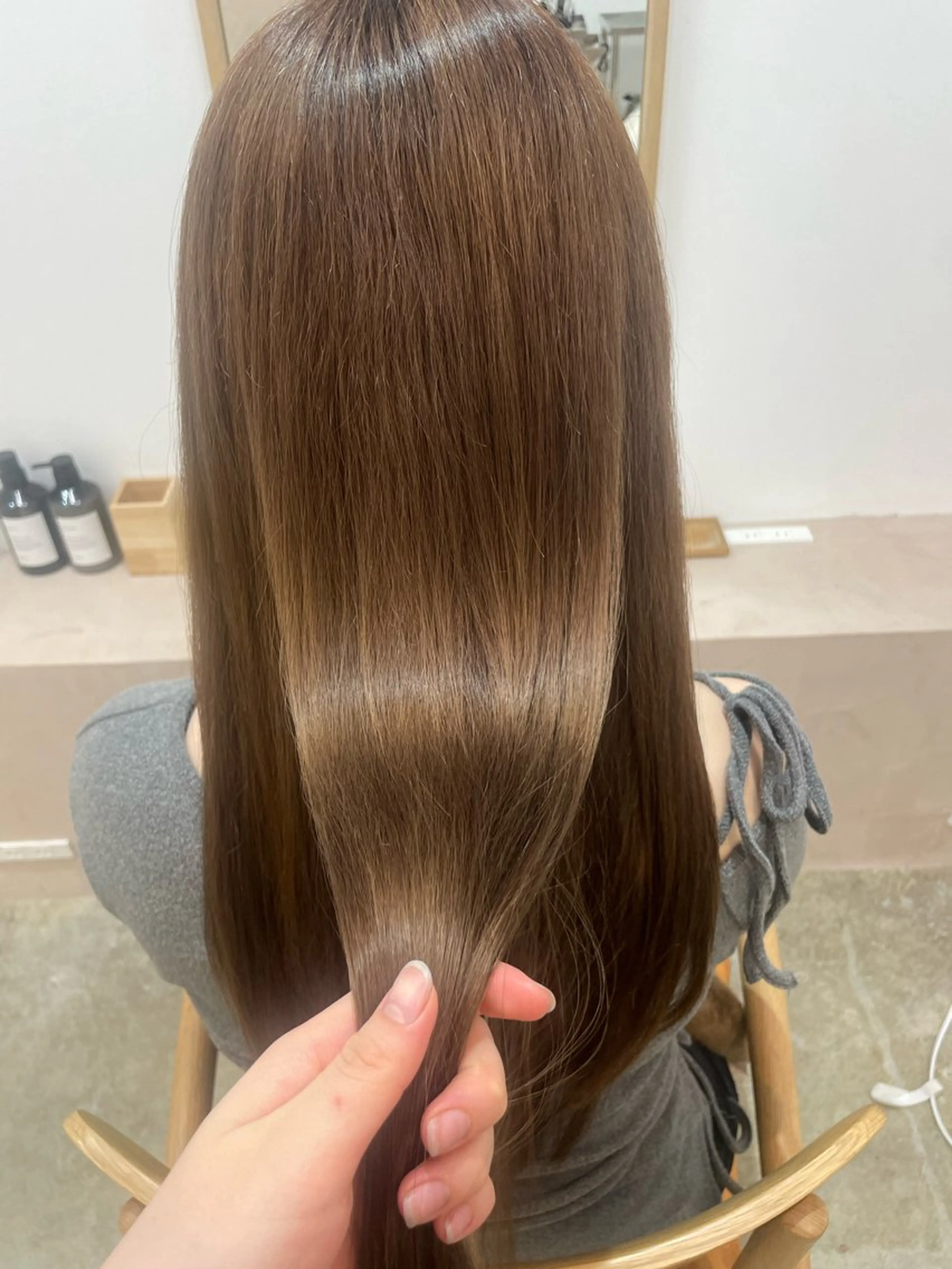 ロング 縮毛矯正 トリートメント CIECA. suzukaのヘアスタイル