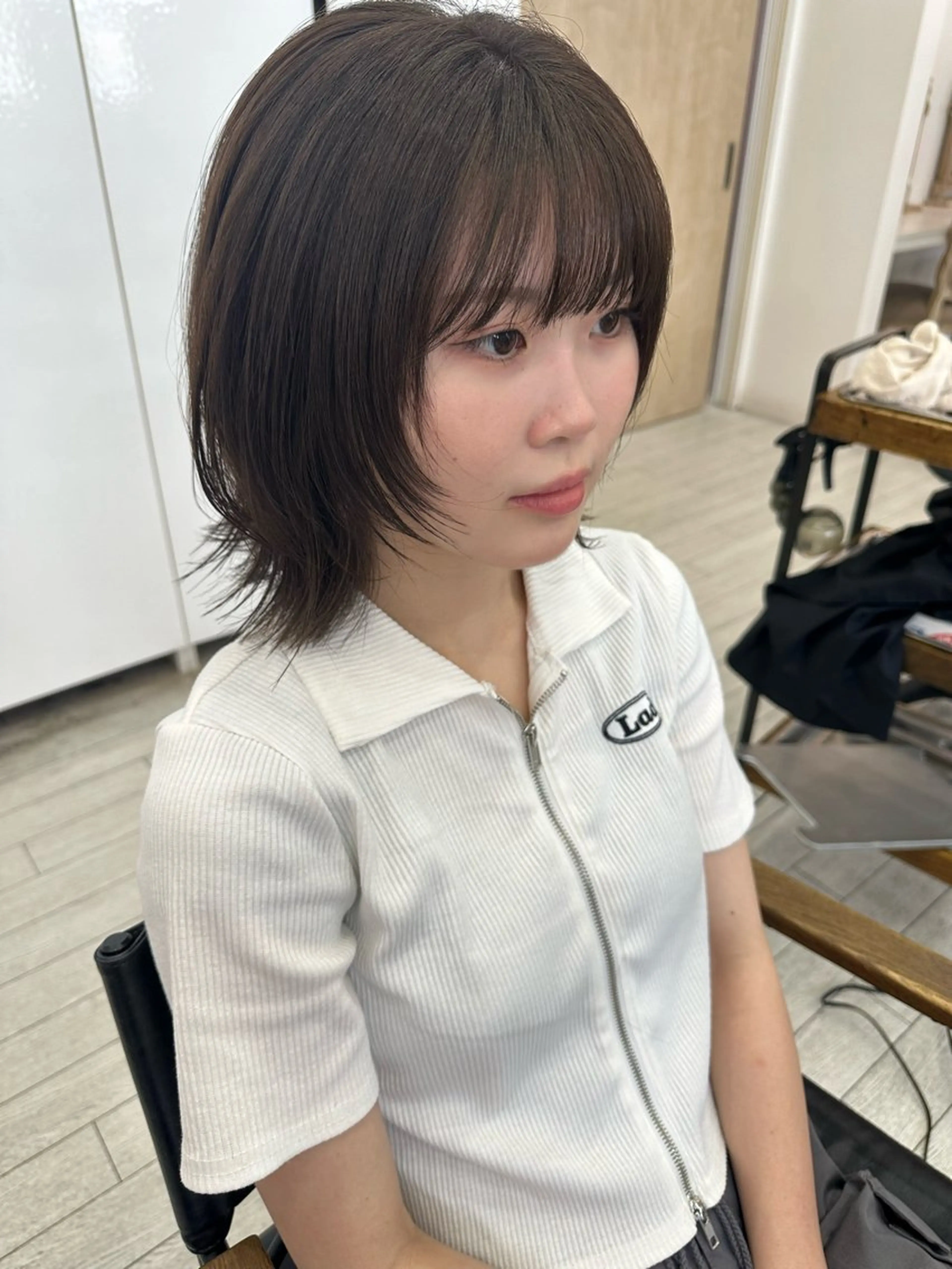 ショート カラー アッシュ アッシュグレー アッシュグレージュ グレージュ ヘアカラー トリートメント 遠藤 愛莉のヘアスタイル