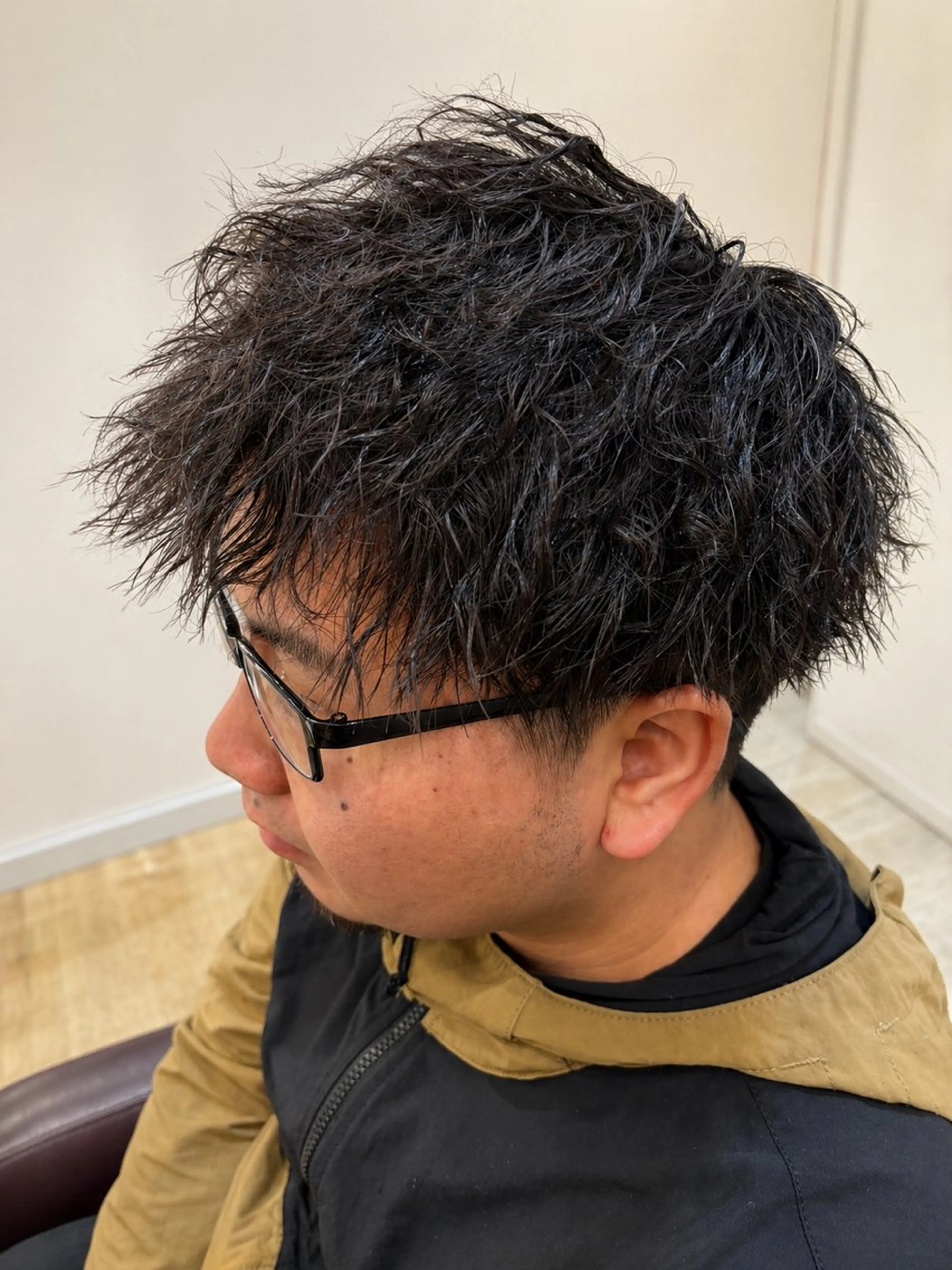 カラー パーマ ヘアアレンジ メンズ メンズ特化パーマ職人 黒川真伍のヘアスタイル