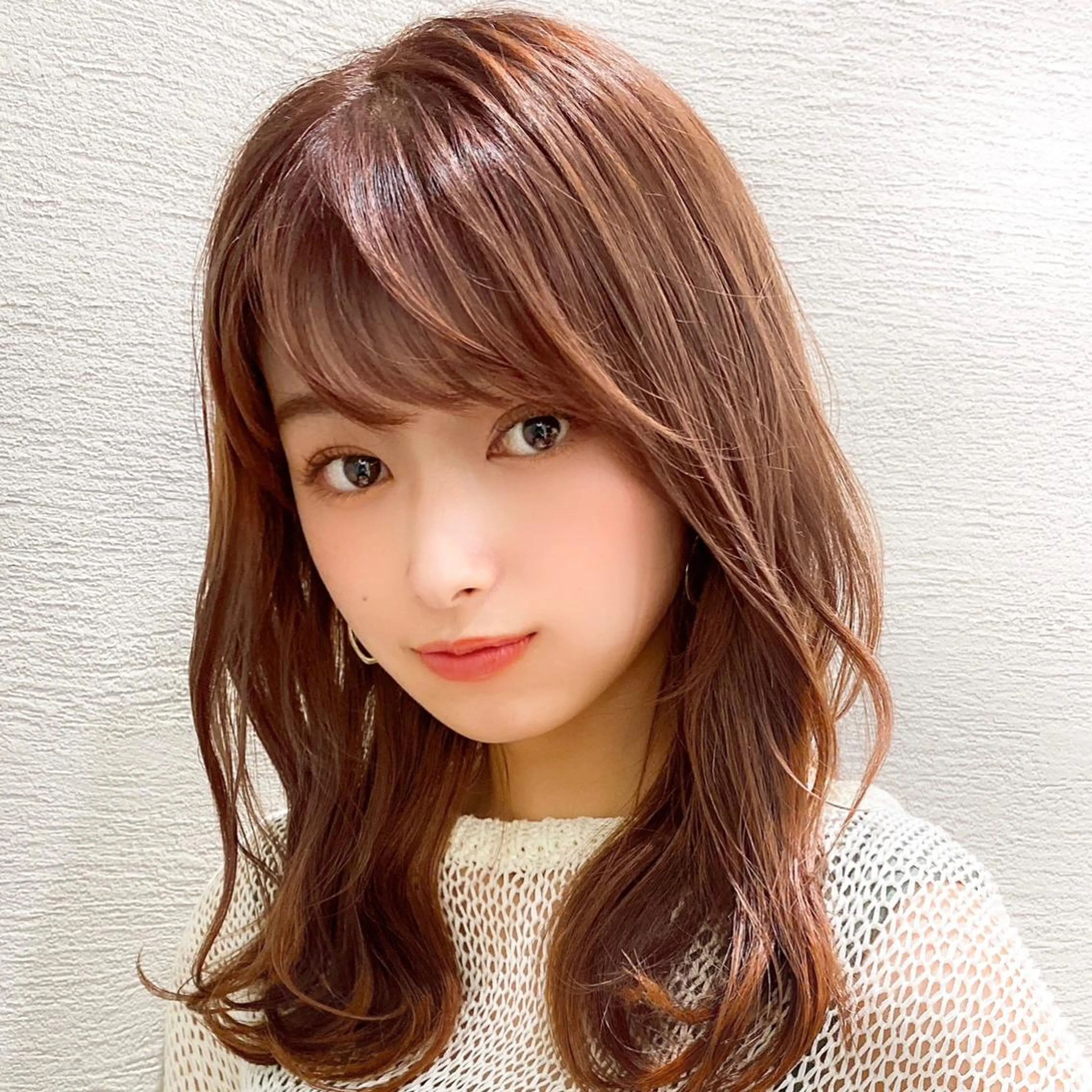 ミディアム カラー 小顔カット ヘアカラー トリートメント モテ髪×トレンド💕 小顔レイヤー 金井のヘアスタイル