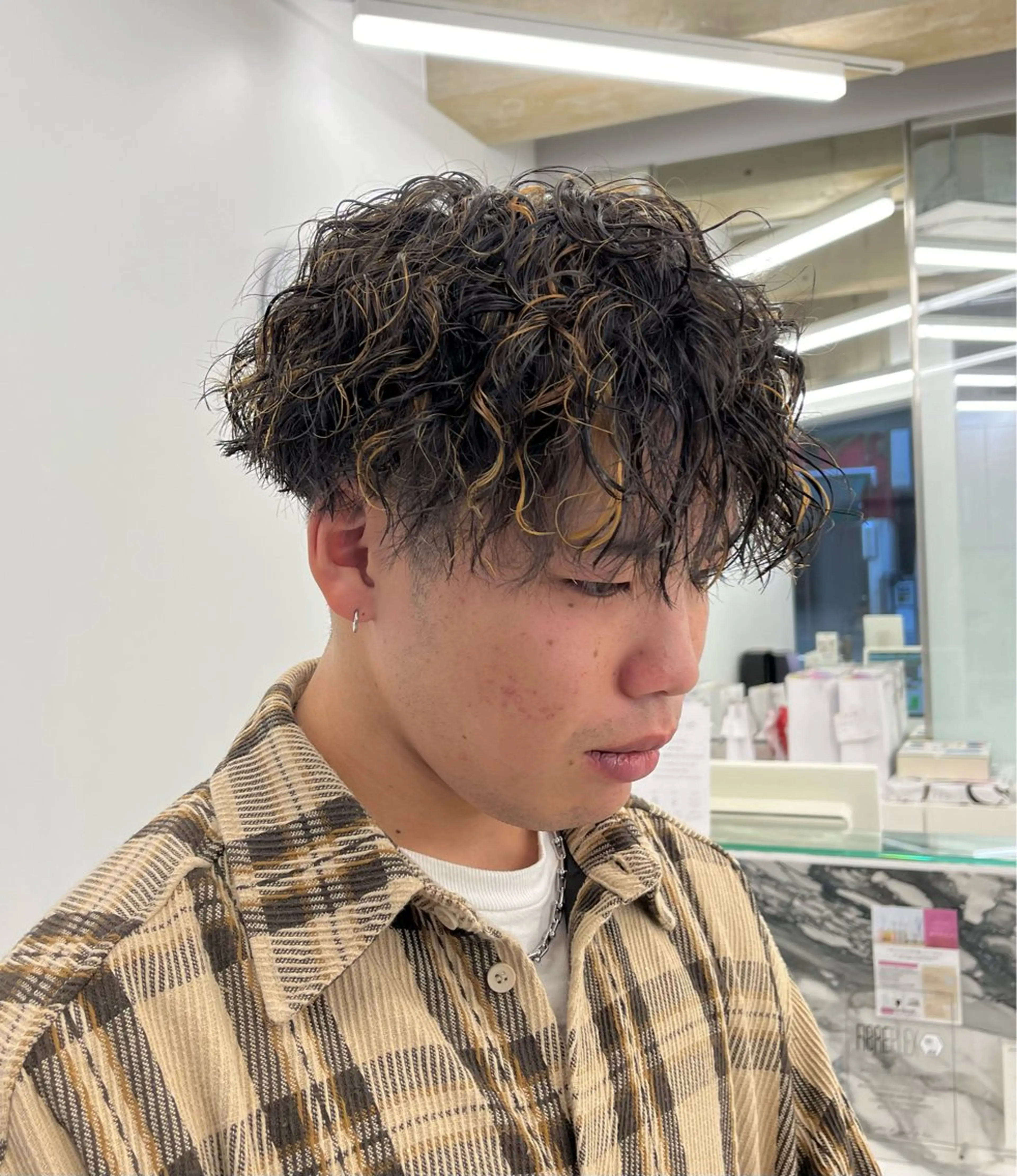 カラー パーマ メンズ メンズハイライト ハイライトカラー 森龍馬 メンズ専門美容師のヘアスタイル