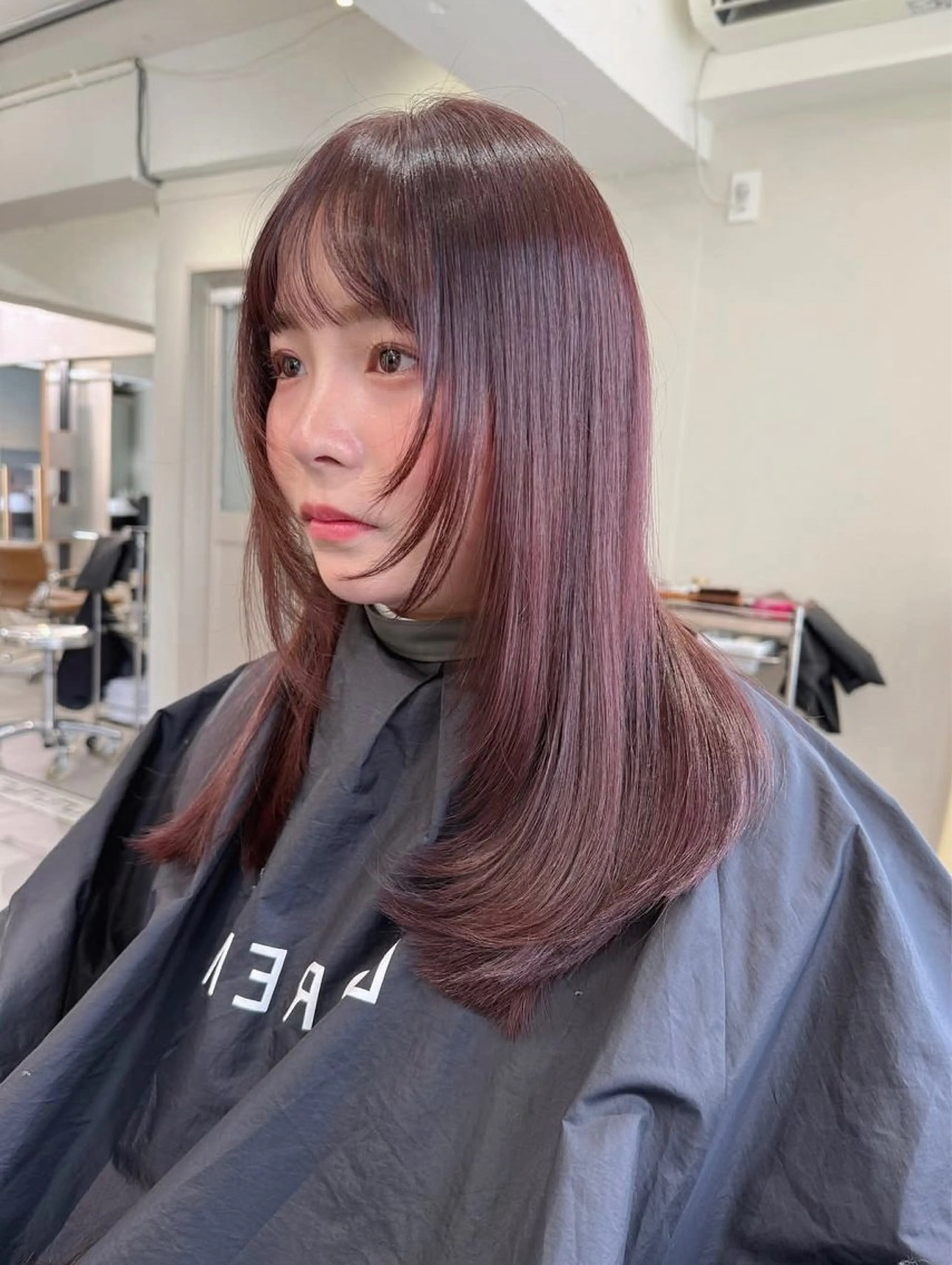 ロング 顔周りカット ロング 高発色ブリーチ/ ハイレイヤー🪽aiのヘアスタイル