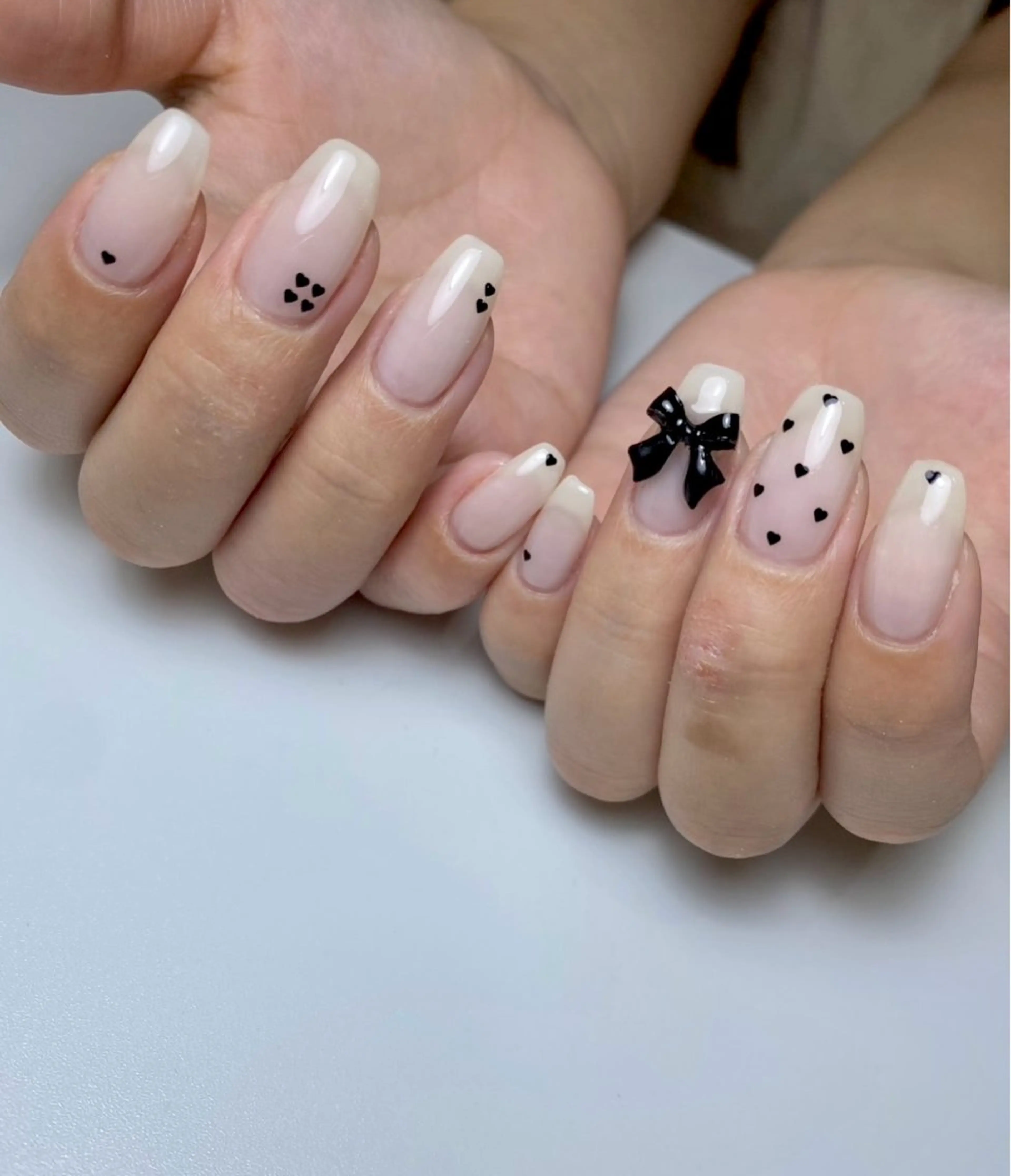ネイル ハート リボン ハンドネイル private salonteteのネイルデザイン