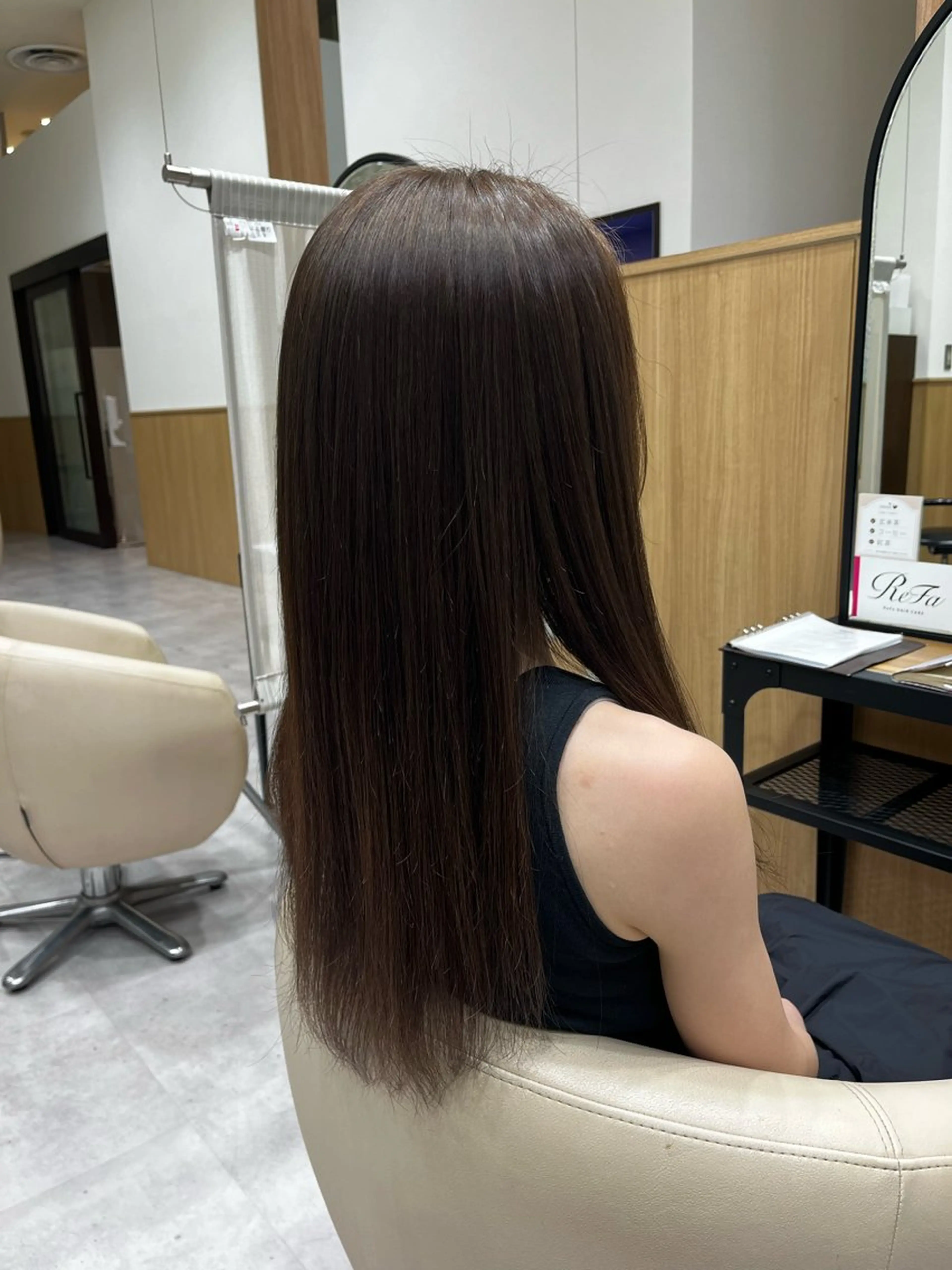 ロング 東條 早希のヘアスタイル