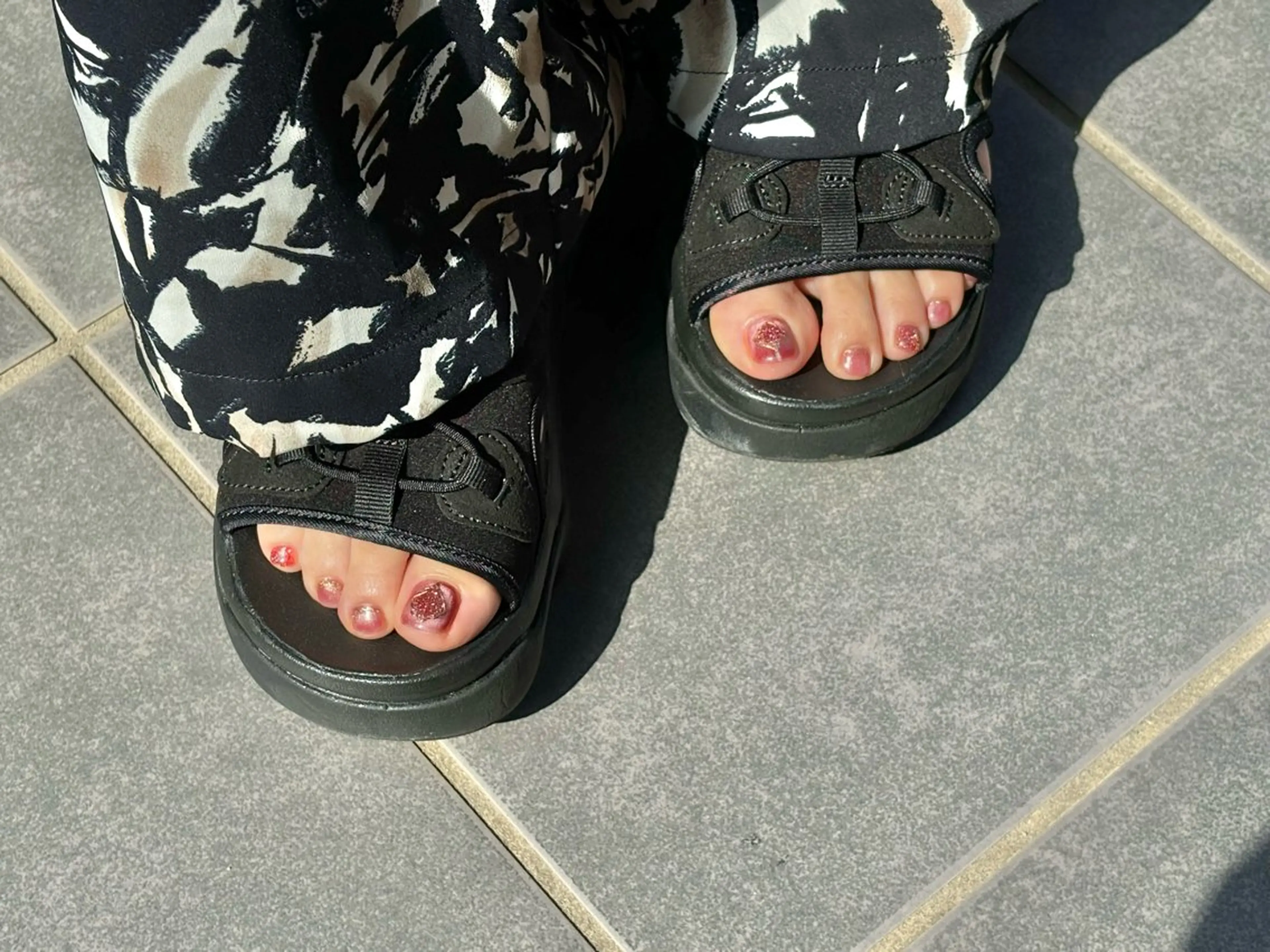 ネイル フットネイル ジェルネイル フットネイル sari nailのネイルデザイン