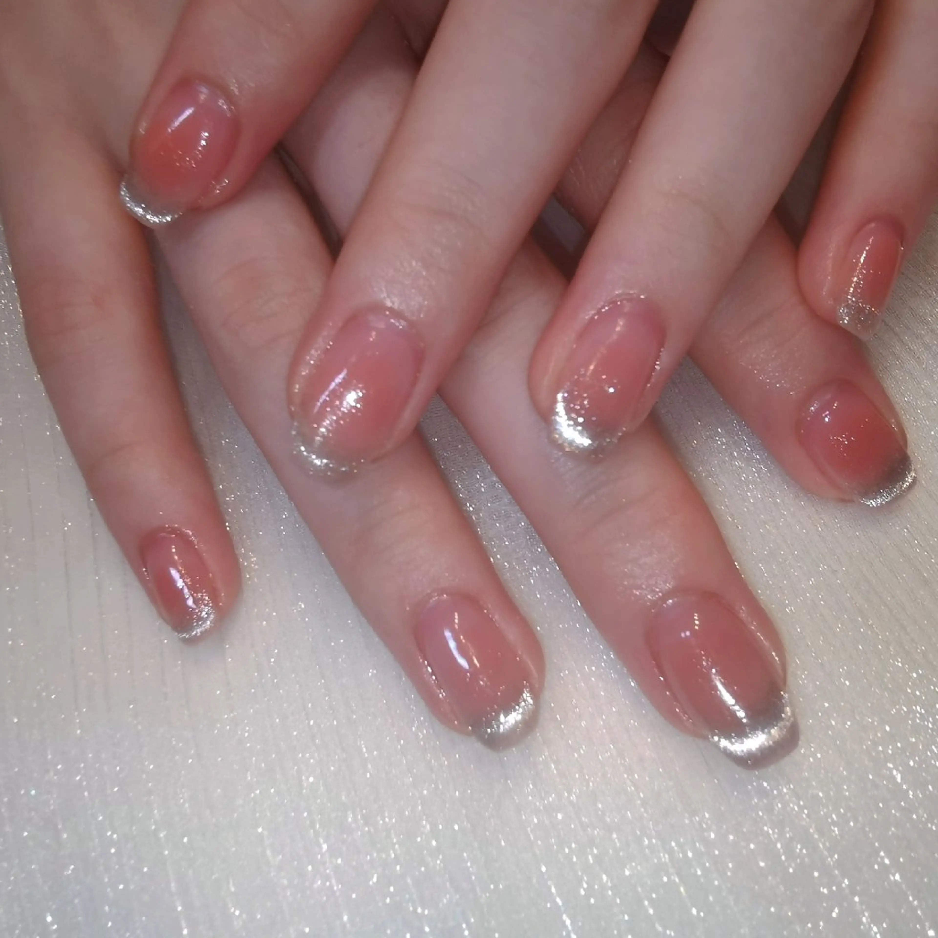 ネイル ハンドネイル ハンドケア フィルイン・深爪矯正 長さ出し・リラク
のネイルデザイン