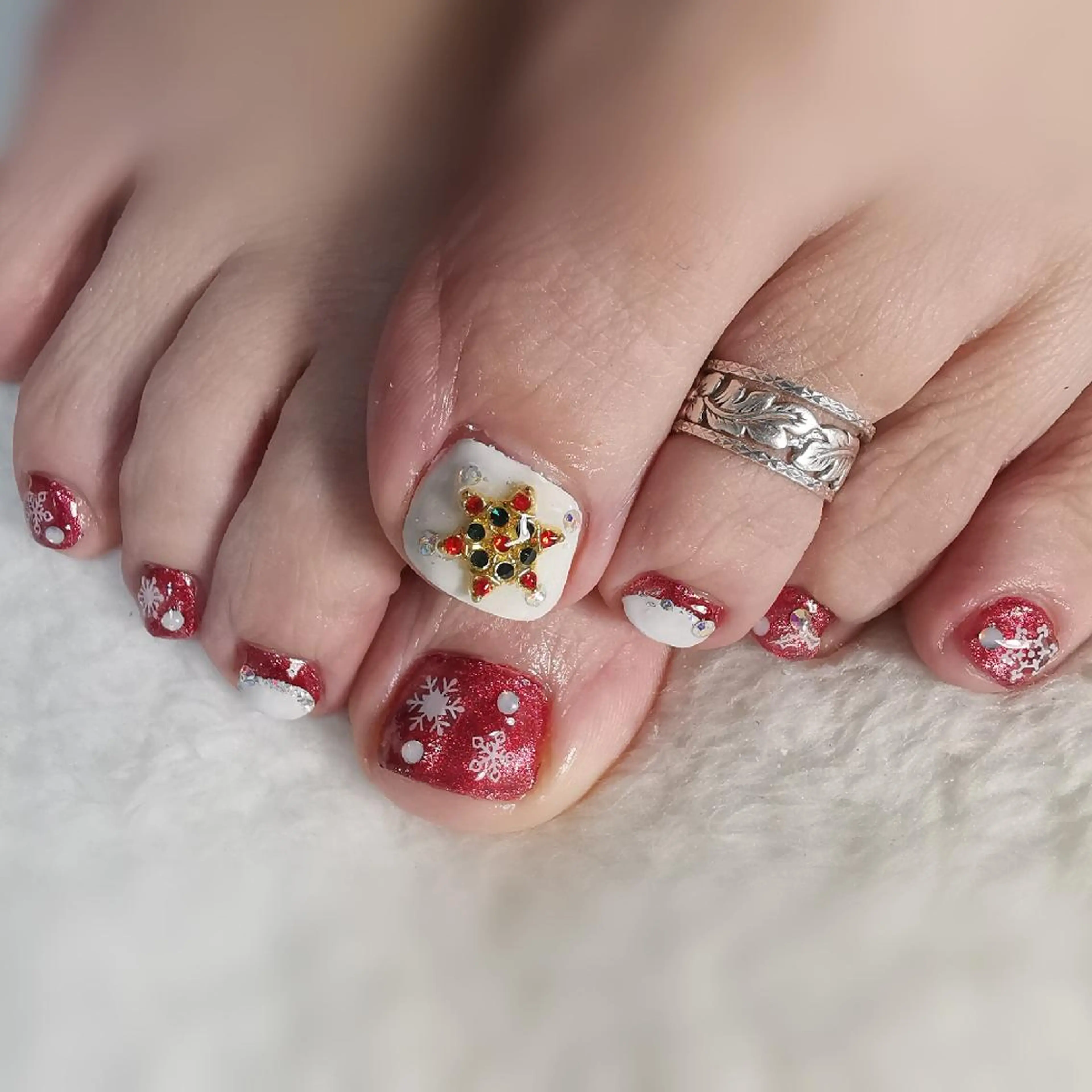 ネイル 冬ネイル クリスマス フットネイル reve あやののネイルデザイン