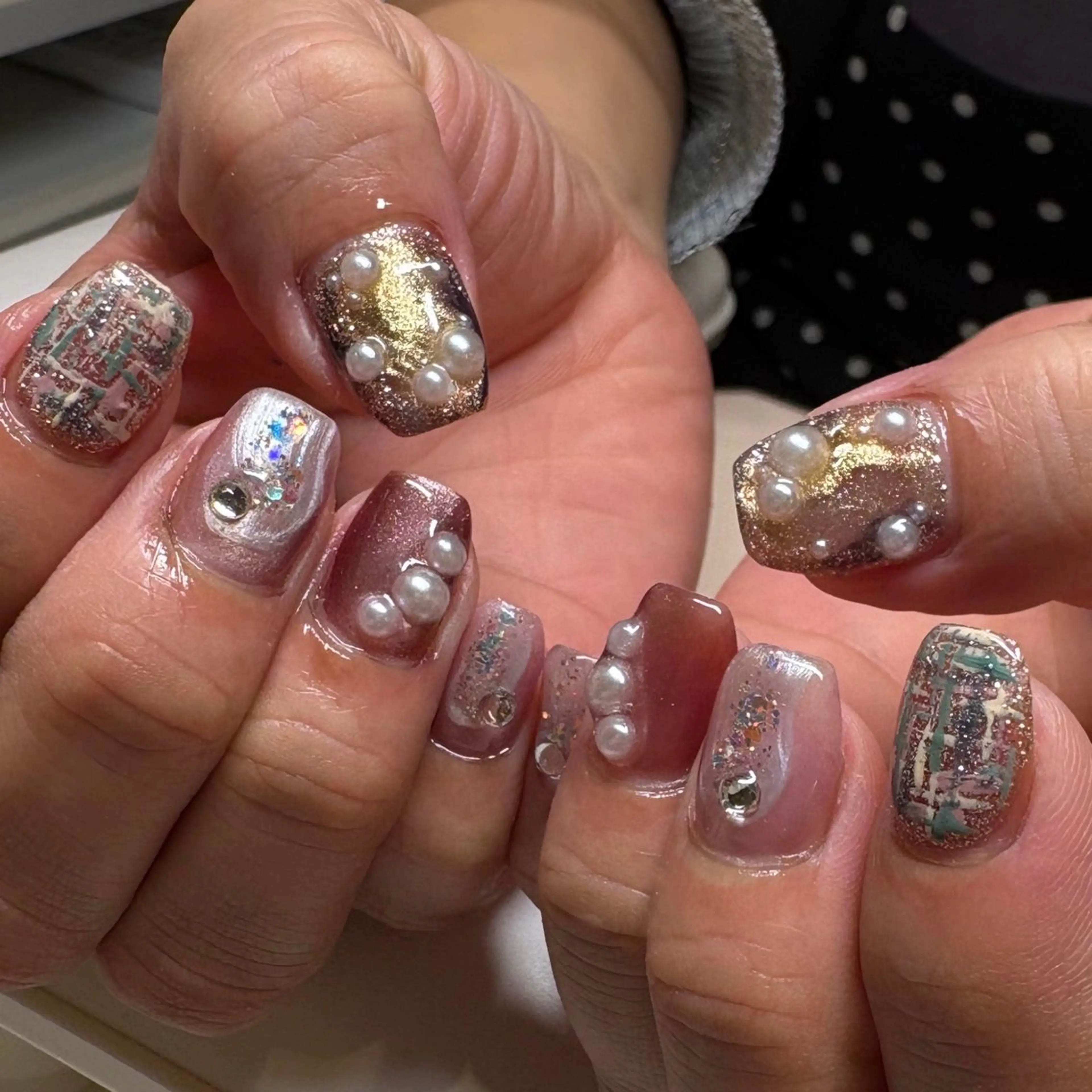 ネイル ゴールド ニュアンスネイル ハンドネイル amuse ニュアンス/個性派のネイルデザイン