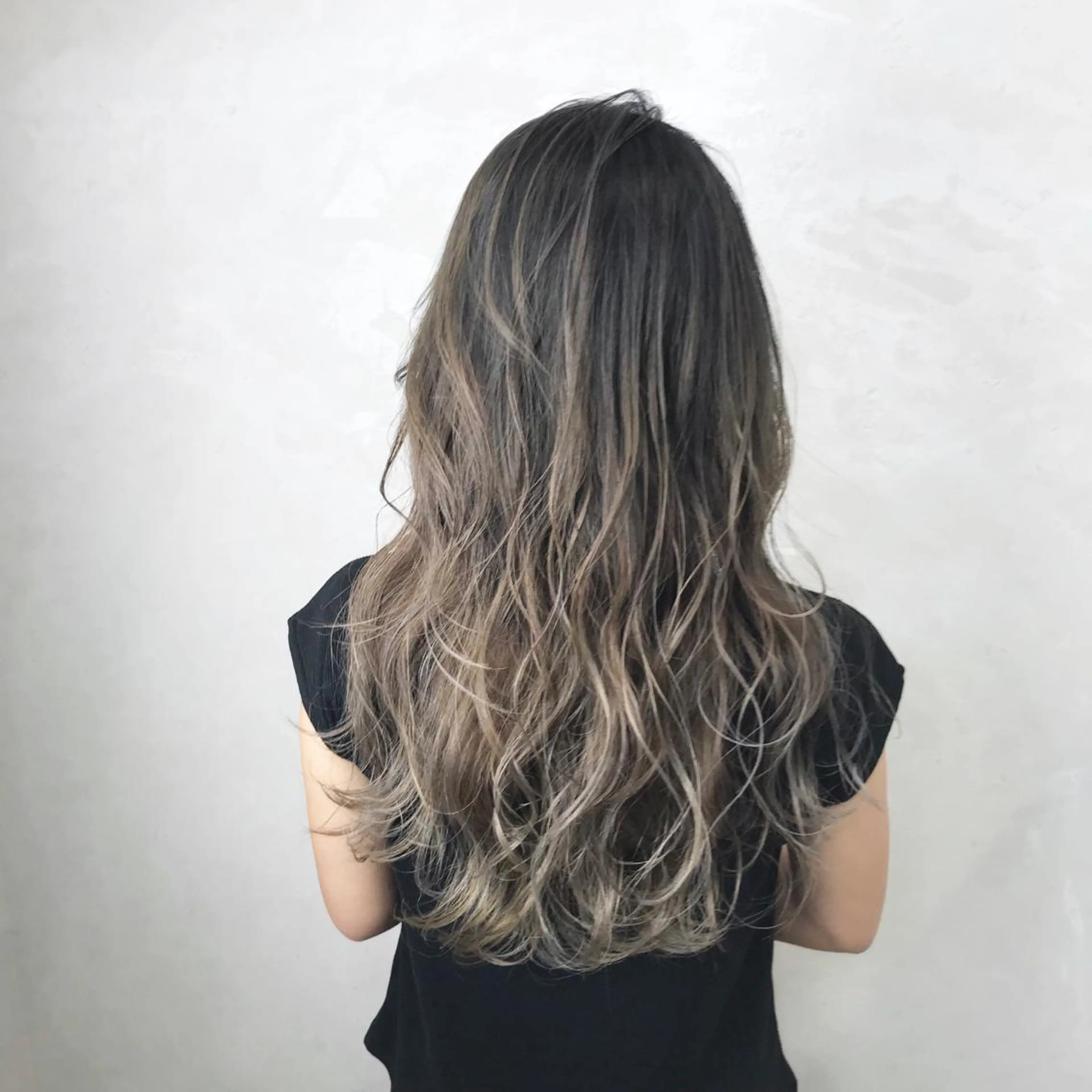 ロング カラー LUSTRE クロサワのヘアスタイル