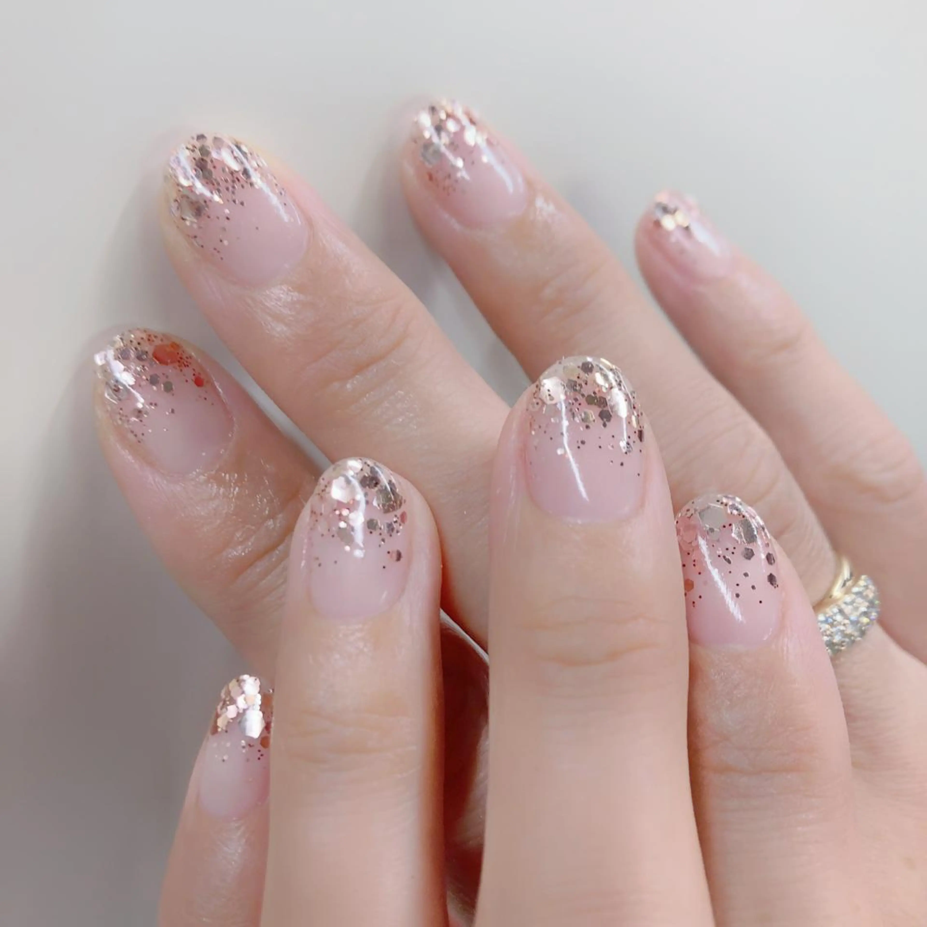 ネイル ゴールド ラメ(グリッター) ピンク ハンドネイル nappage所属・nappage 国分寺のネイルデザイン