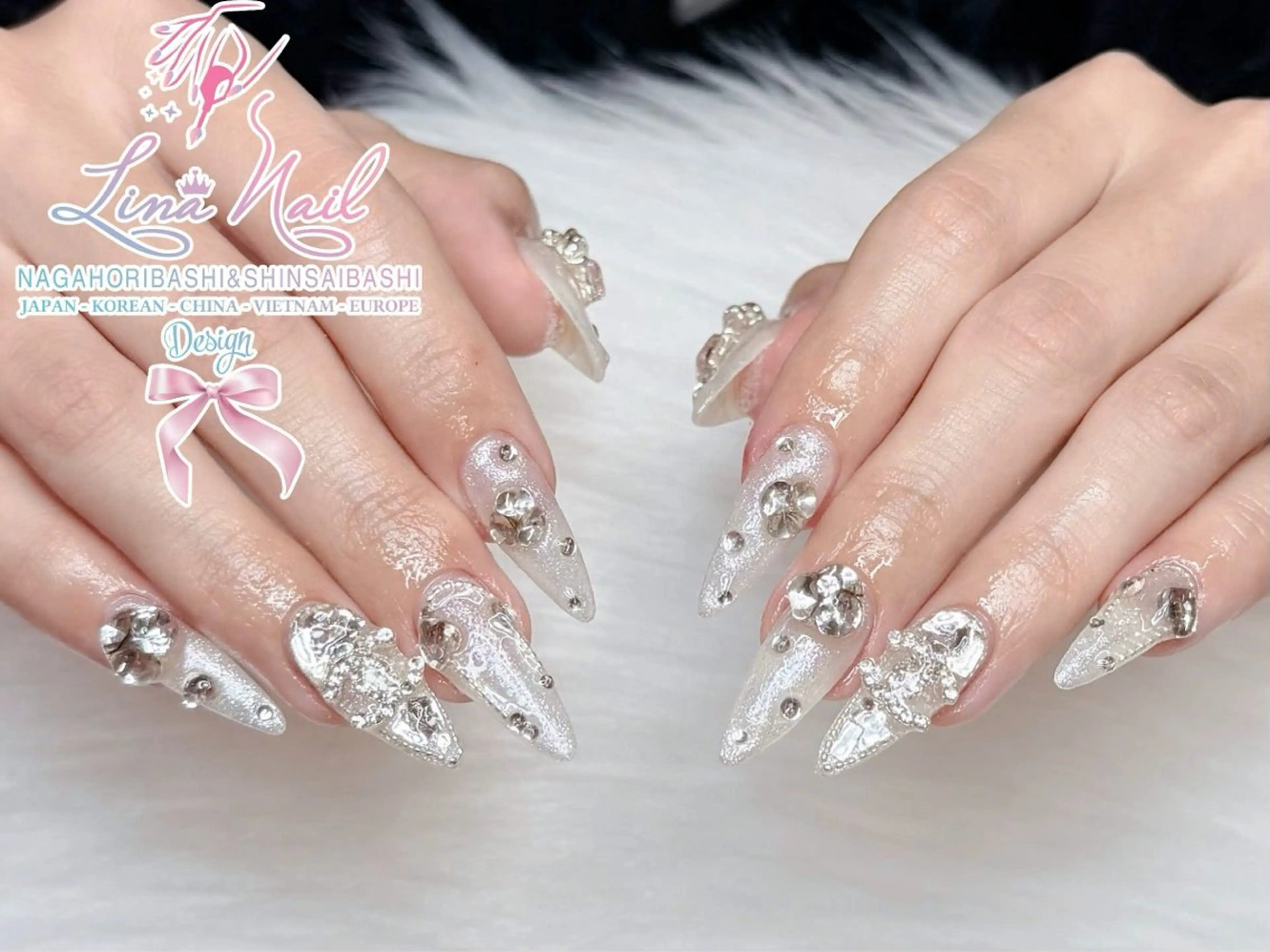 ミディアム 韓国風ヘア クリスマス ハンドネイル 79Linanailnamba所属・Linanail Nambaのネイルデザイン