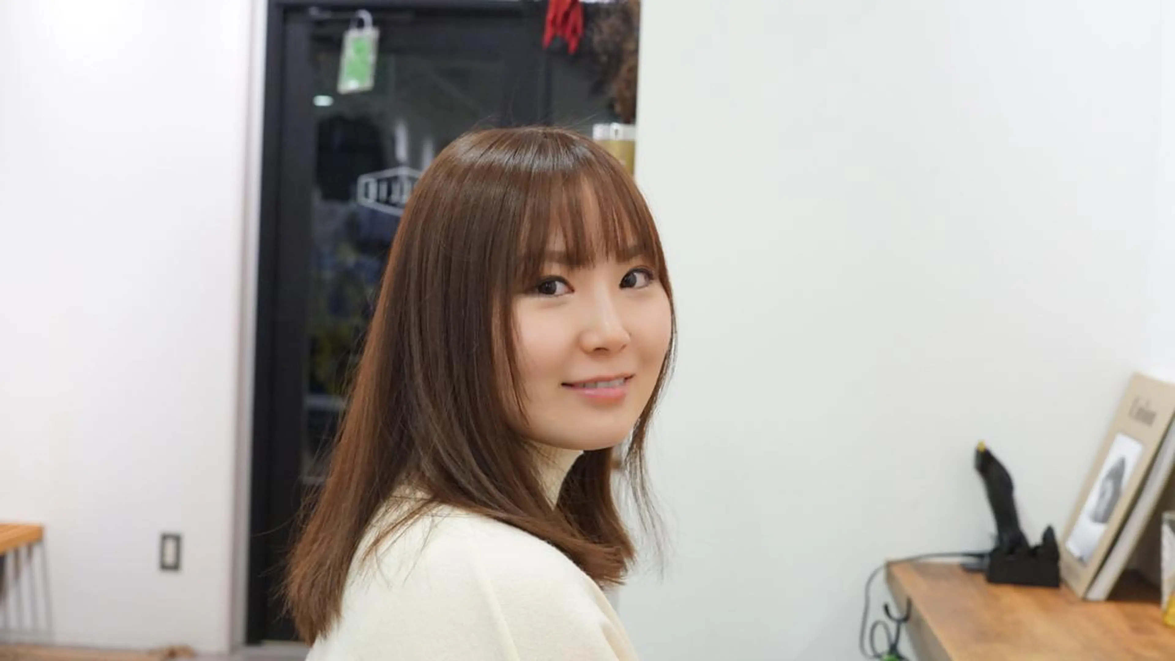 セミロング KOBAYASHI TEPPEIのヘアスタイル
