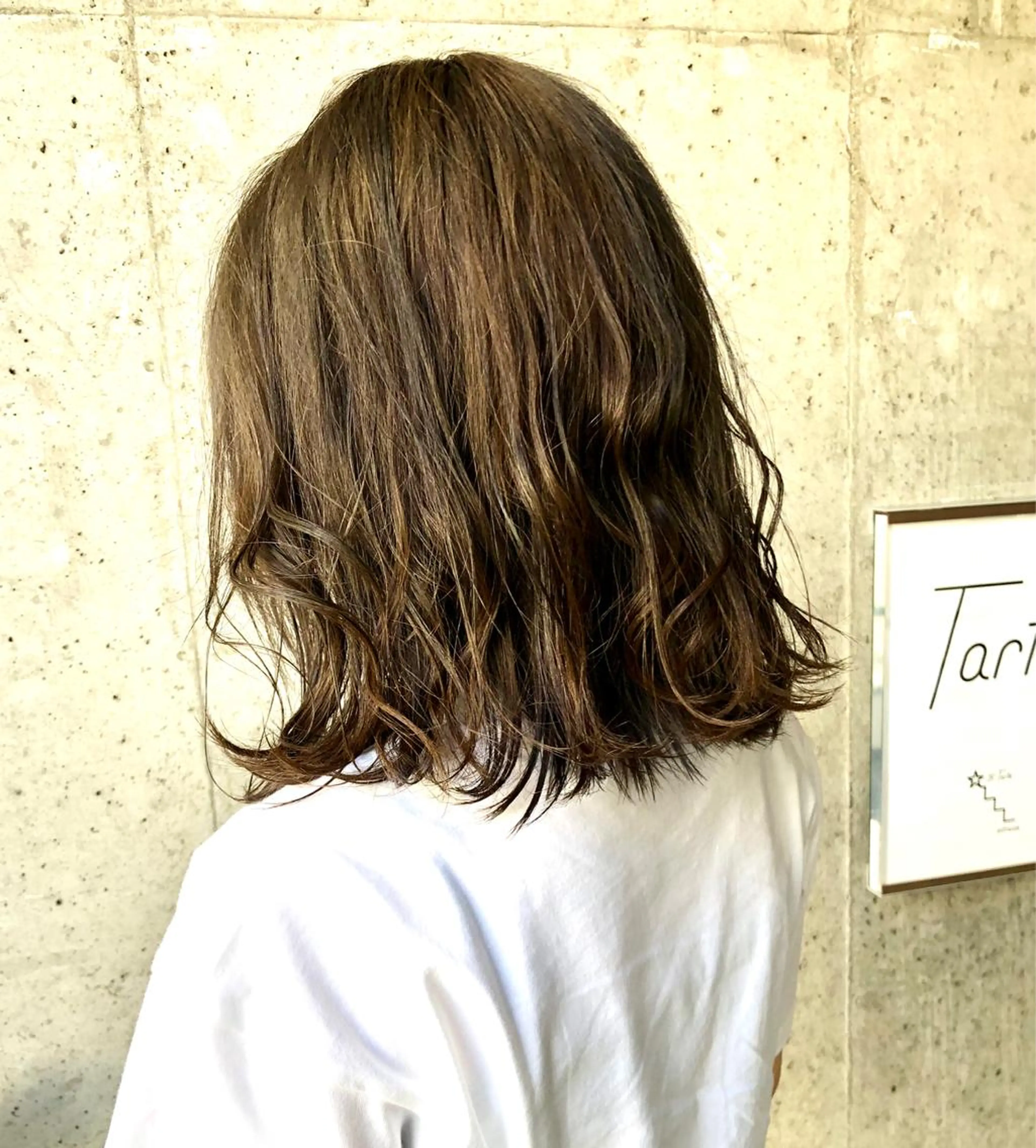 ミディアム アッシュ アッシュブラウン 難波/心斎橋/ボブ/ 髪質改善/ハイトーンのヘアスタイル