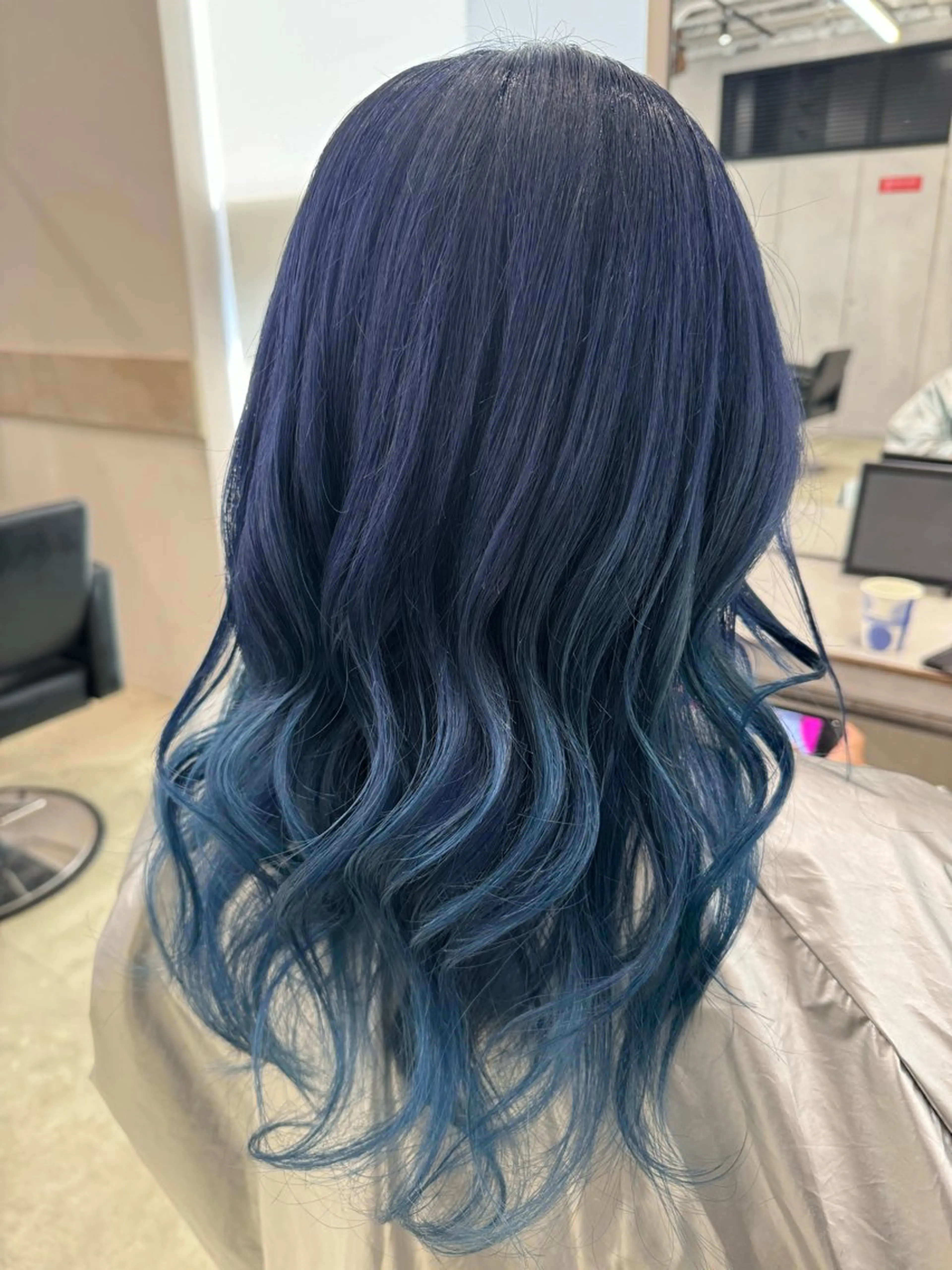 カラー ブルーカラー グラデーションカラー カット ヘアカラー トリートメント 透明感カラー✨艶髪 制作🌱山根あゆみのヘアスタイル