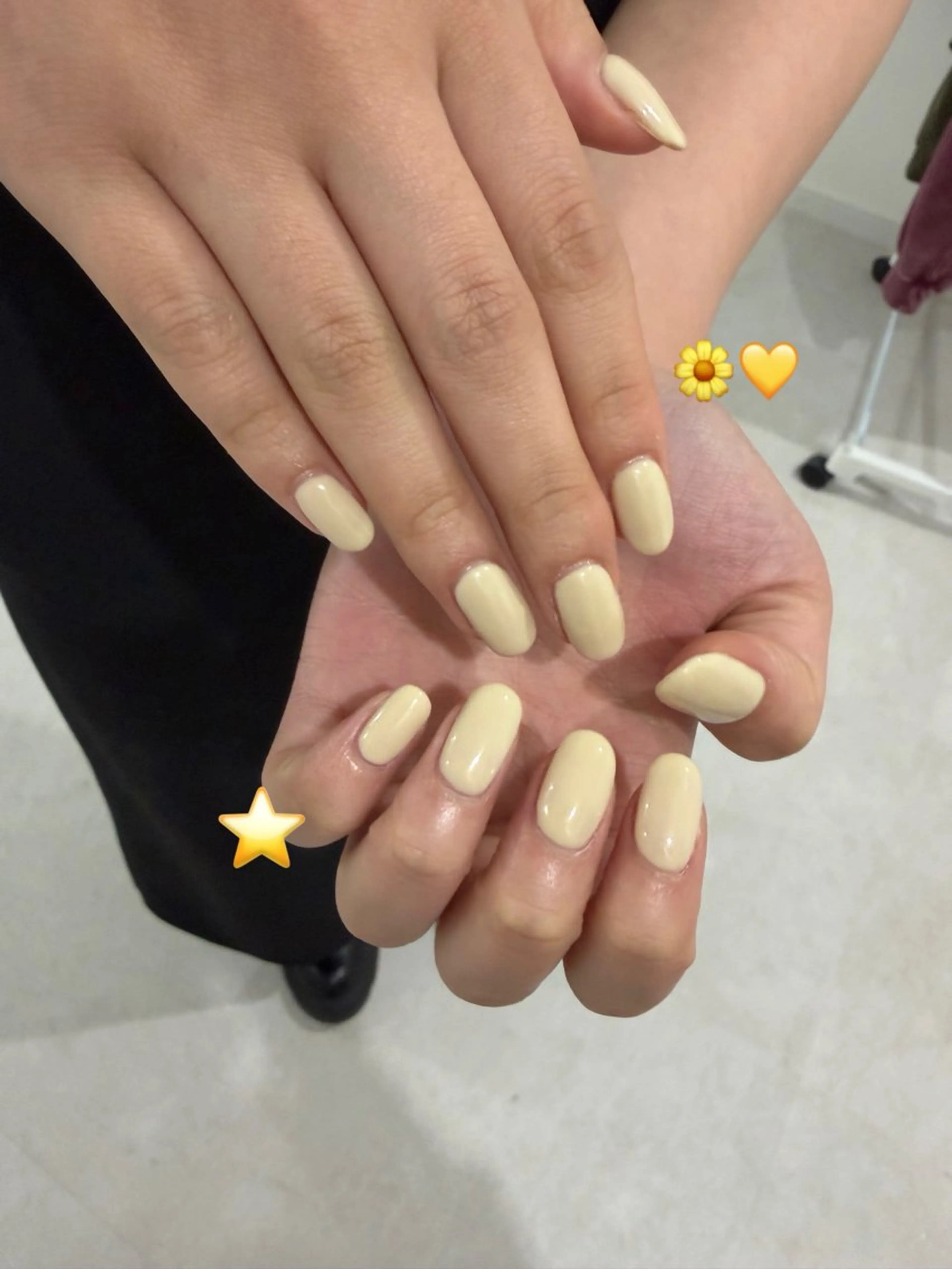 ネイル 春ネイル 黄色 ハンドネイル Mermaid Nail みはなのネイルデザイン