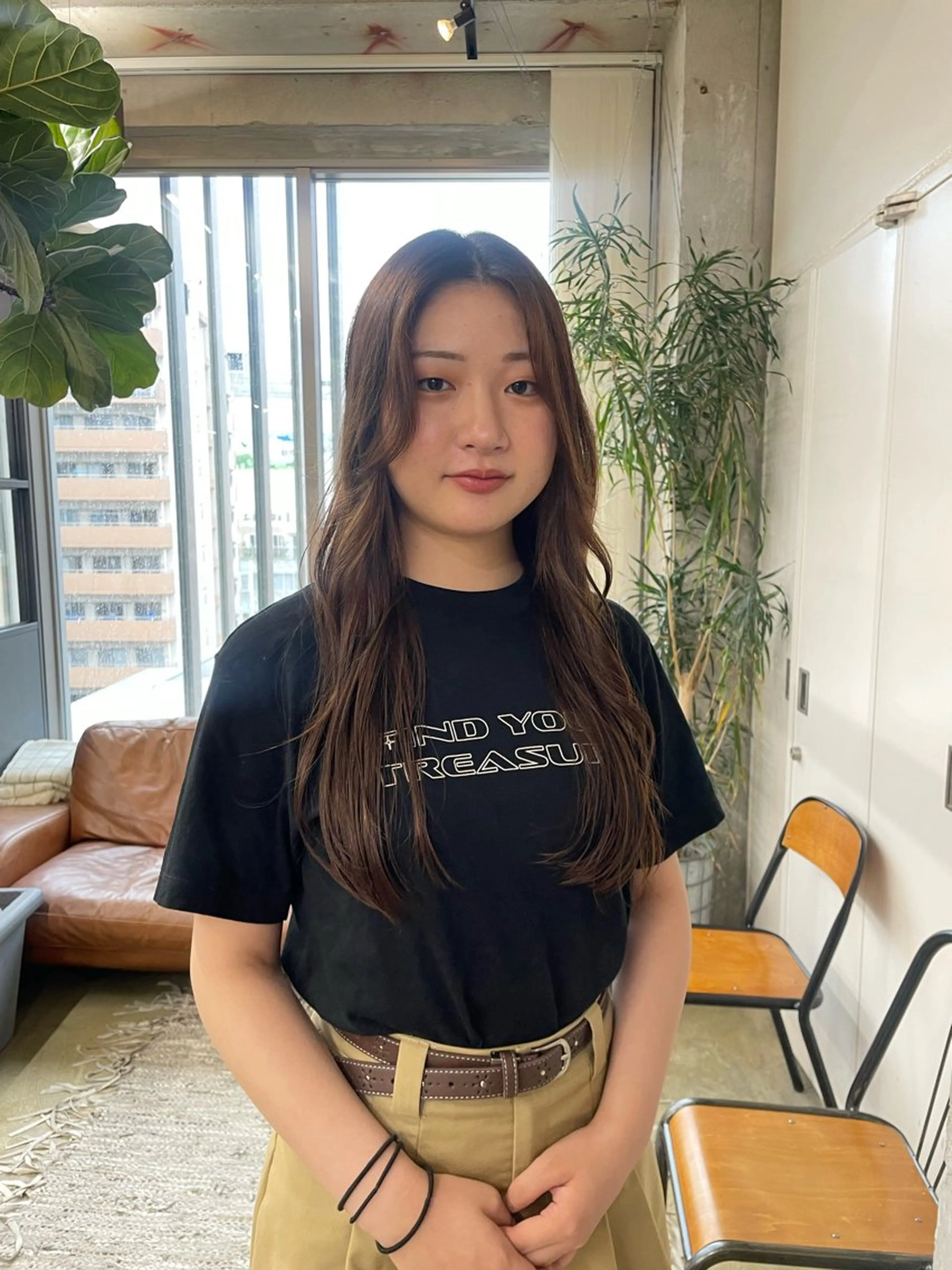 ロング 鈴木瑛里／ブロンド ベージュ／男女のヘアスタイル