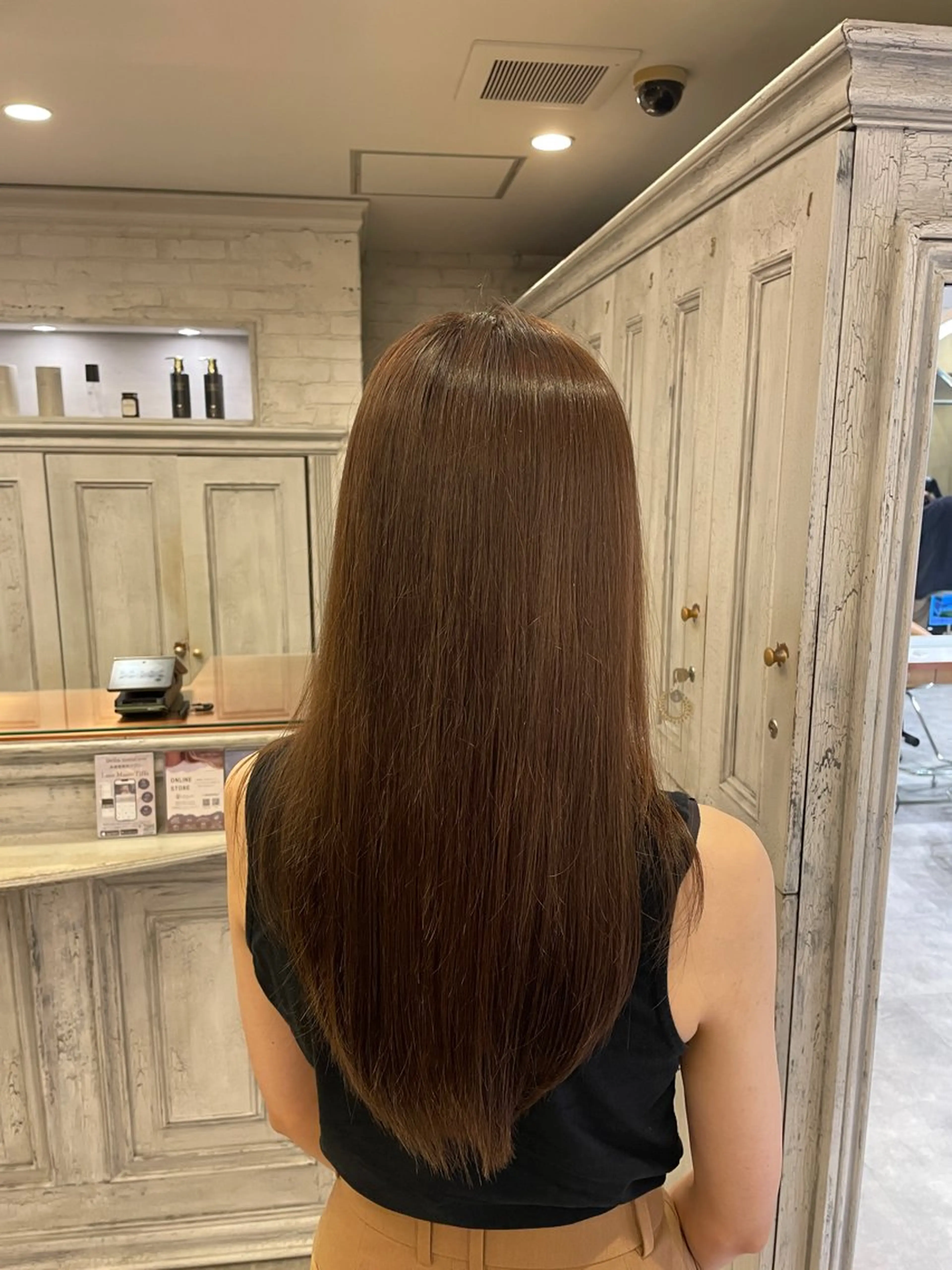 カラー AKITO /溝の口駅のヘアスタイル