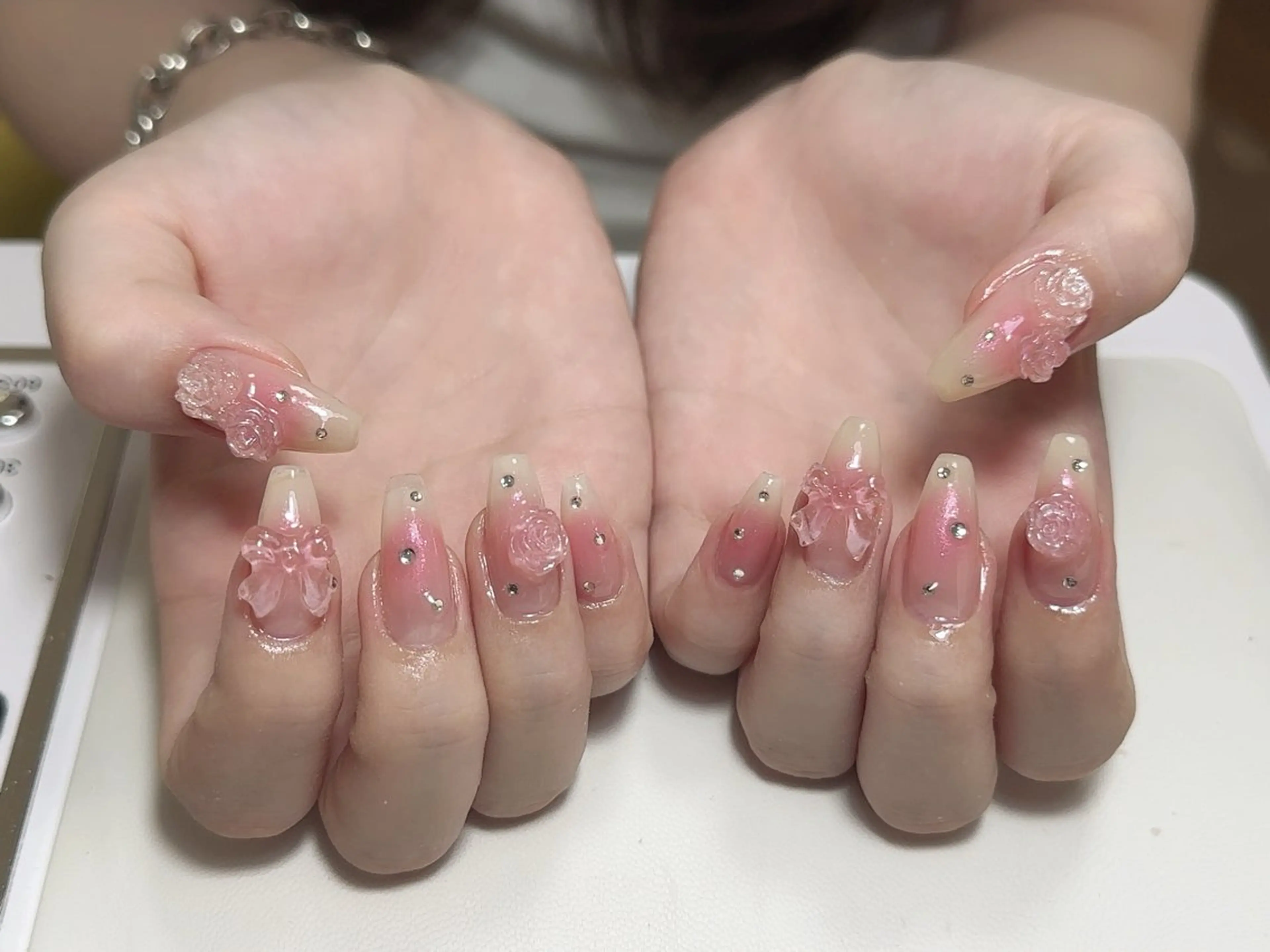 ネイル ハンドネイル NAIL CIRCLESのネイルデザイン