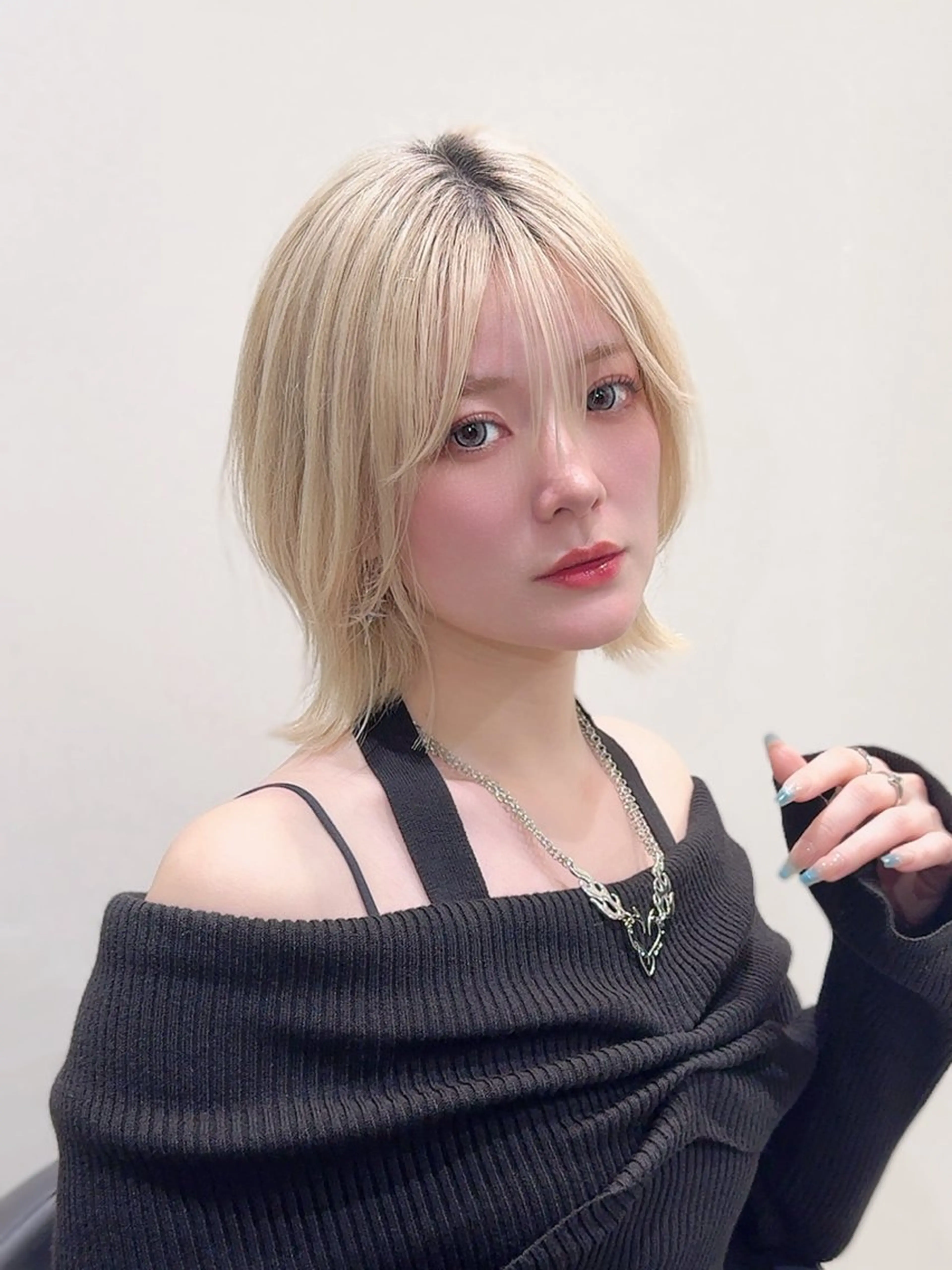 ミディアム ウルフ/レイヤー/ ボブ/大石晴也🦋のヘアスタイル