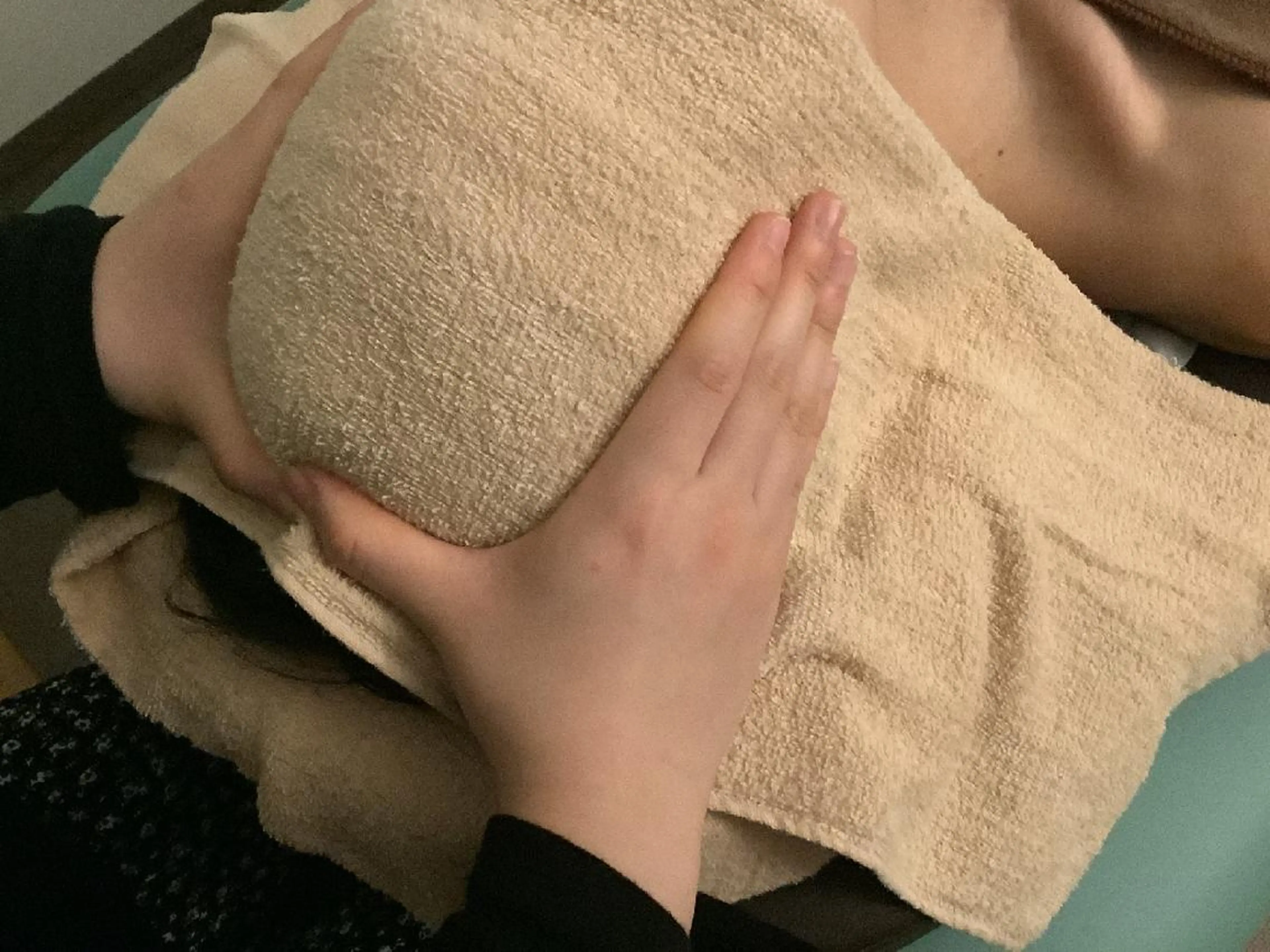 脳疲労、目の疲れ、自律神経緩和にドライヘッドスパ（温熱枕付き）＋フェイス60分の写真