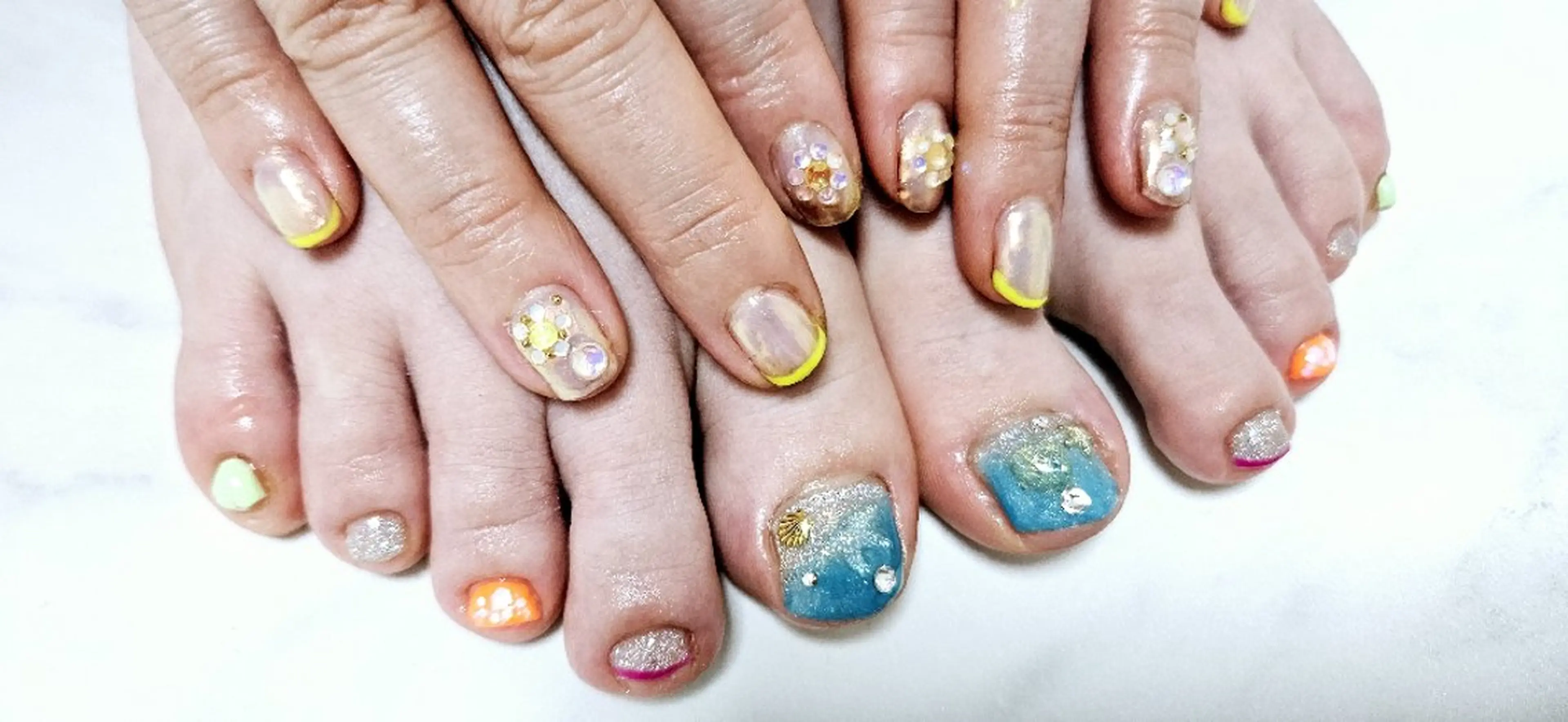 ネイル フットネイル ハンドネイル shellnail さなえのネイルデザイン