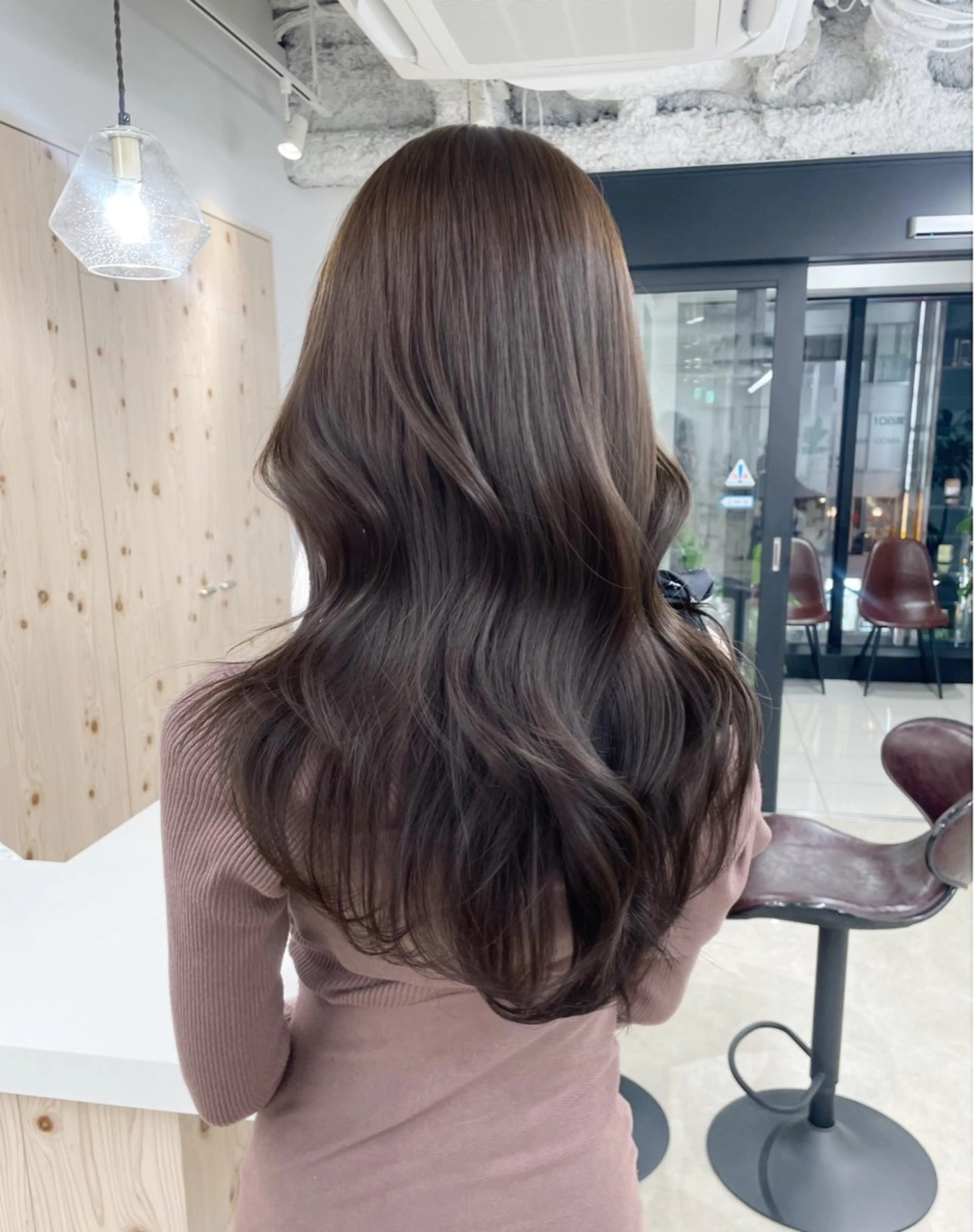 ロング カラー カット ヘアカラー トリートメント ヘアセット 新宿/韓国ヘア/ 髪質改善ストレートのヘアスタイル