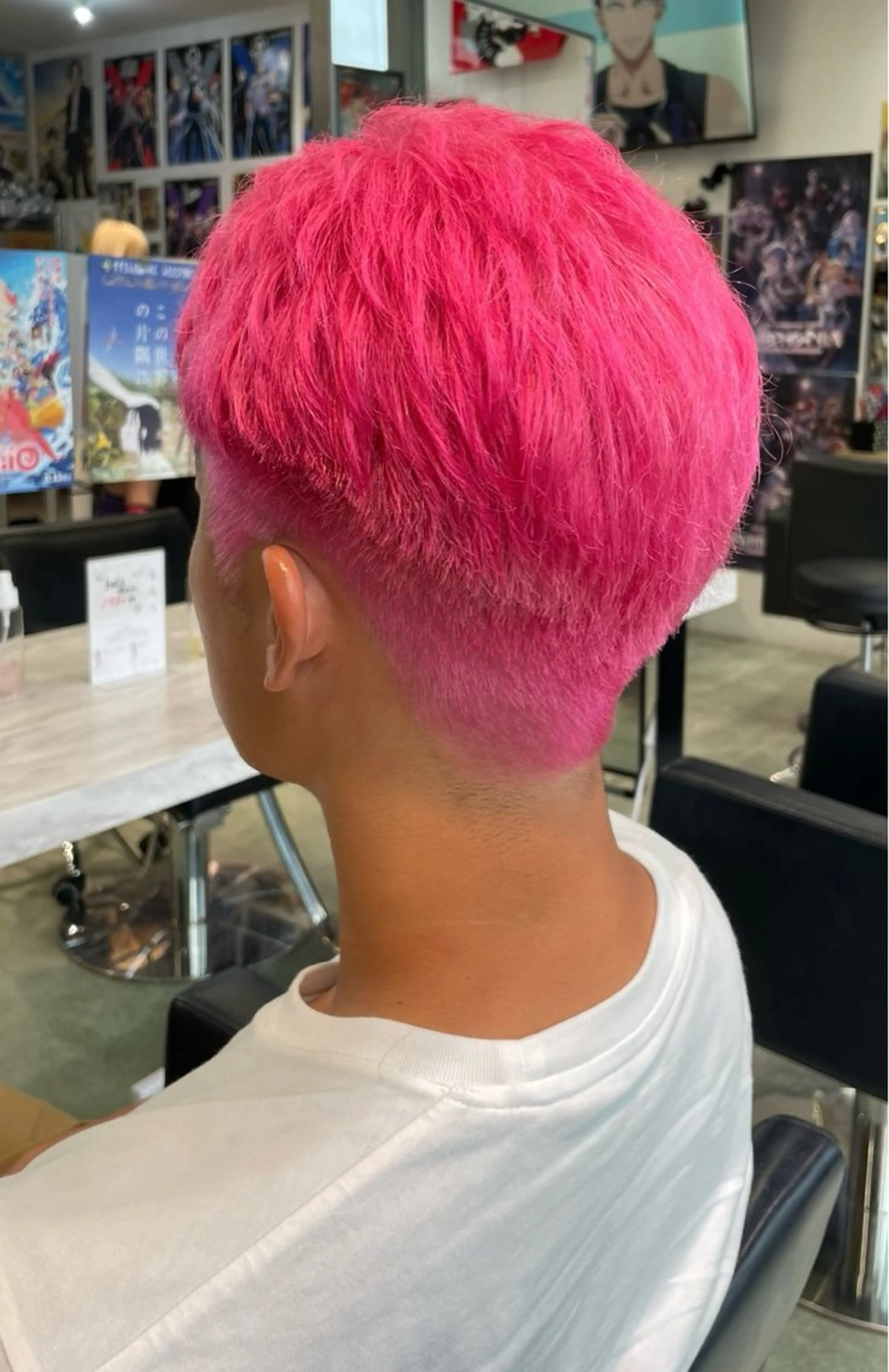 ショート カラー ブリーチ ピンクカラー 💖推しカラー💖 オタク美容師✂ゆづきのヘアスタイル