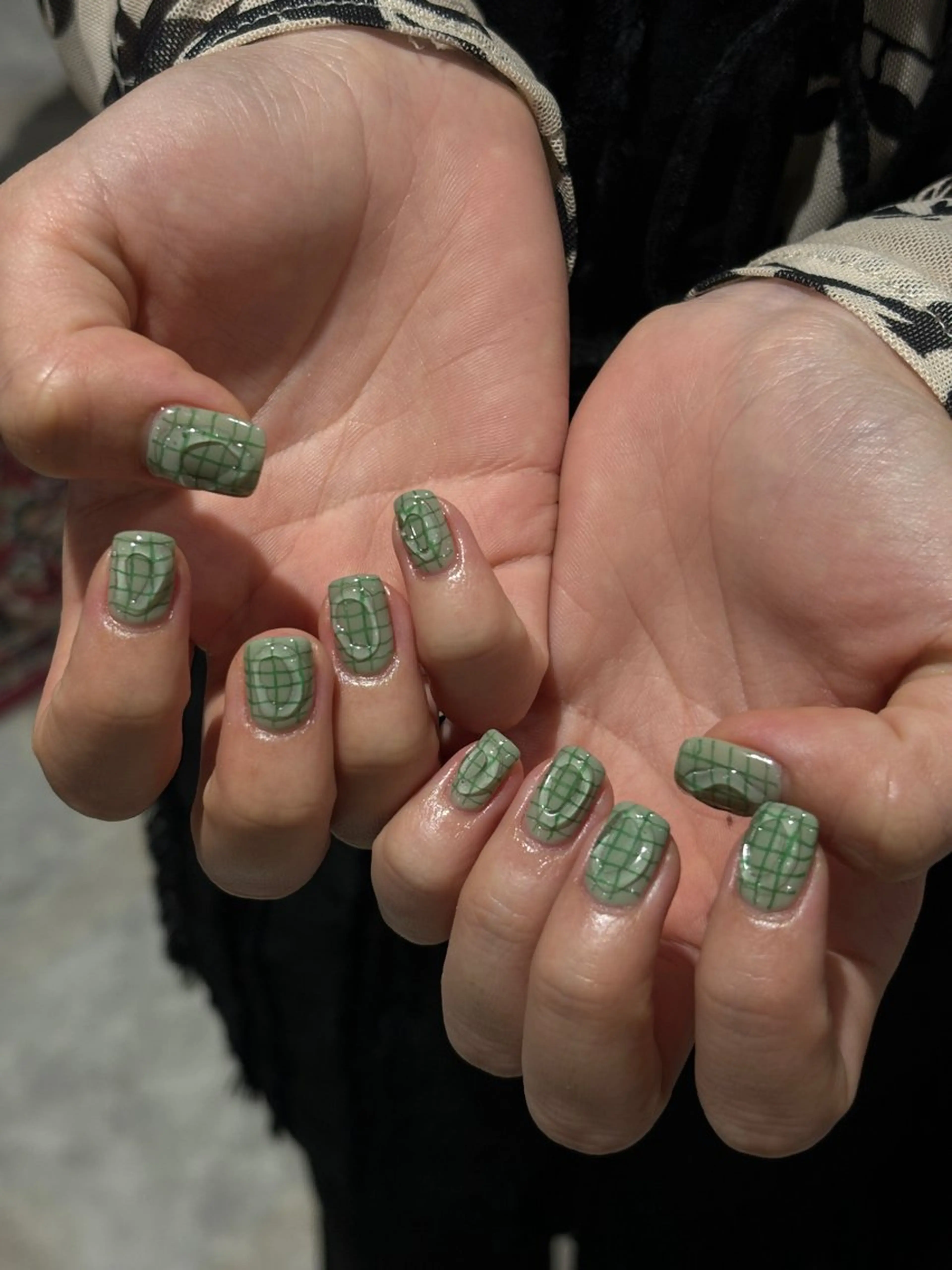 ネイル hinako /個性派ニュアンスのネイルデザイン