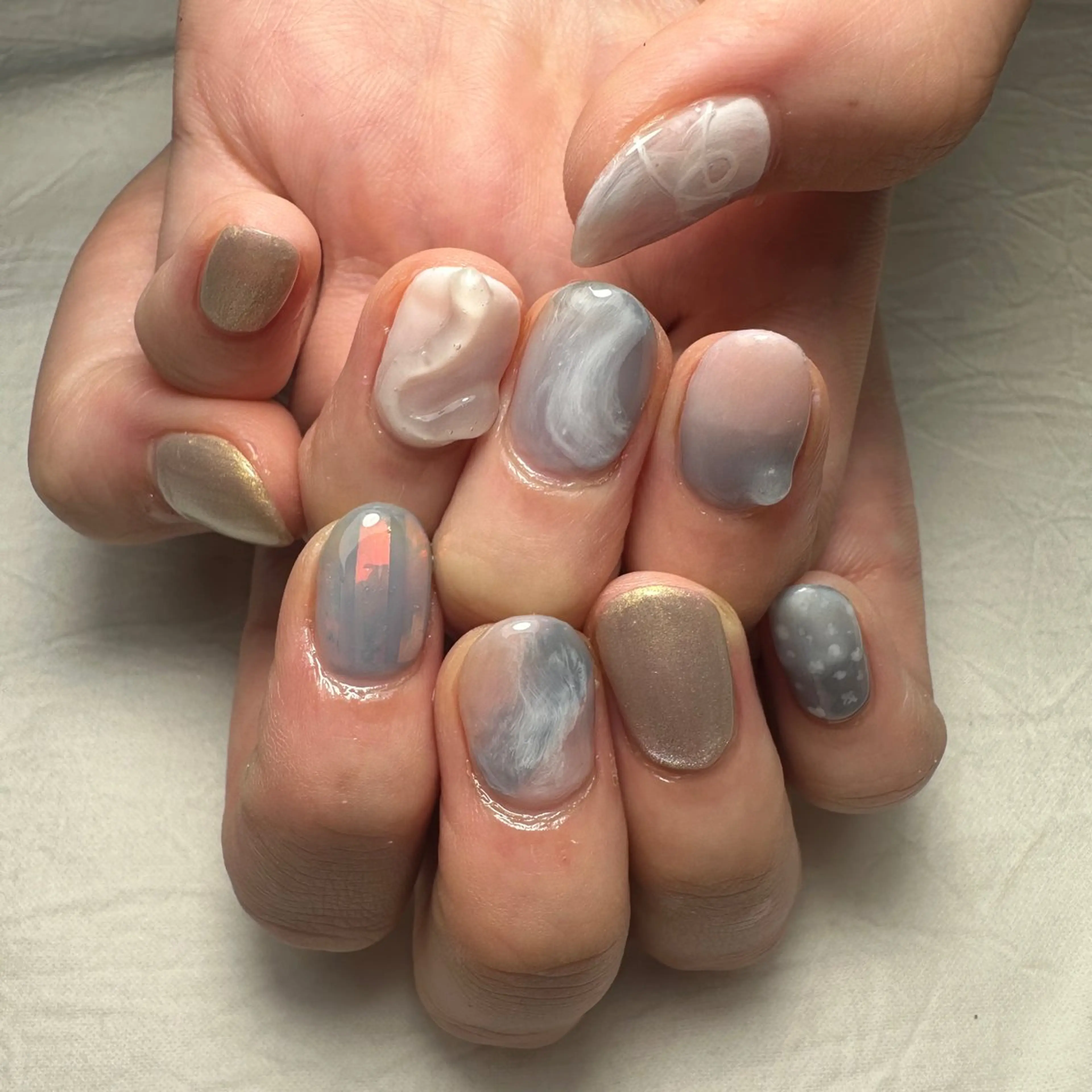 ネイル 駒月 明日香の眉毛・アイブロウイメージ