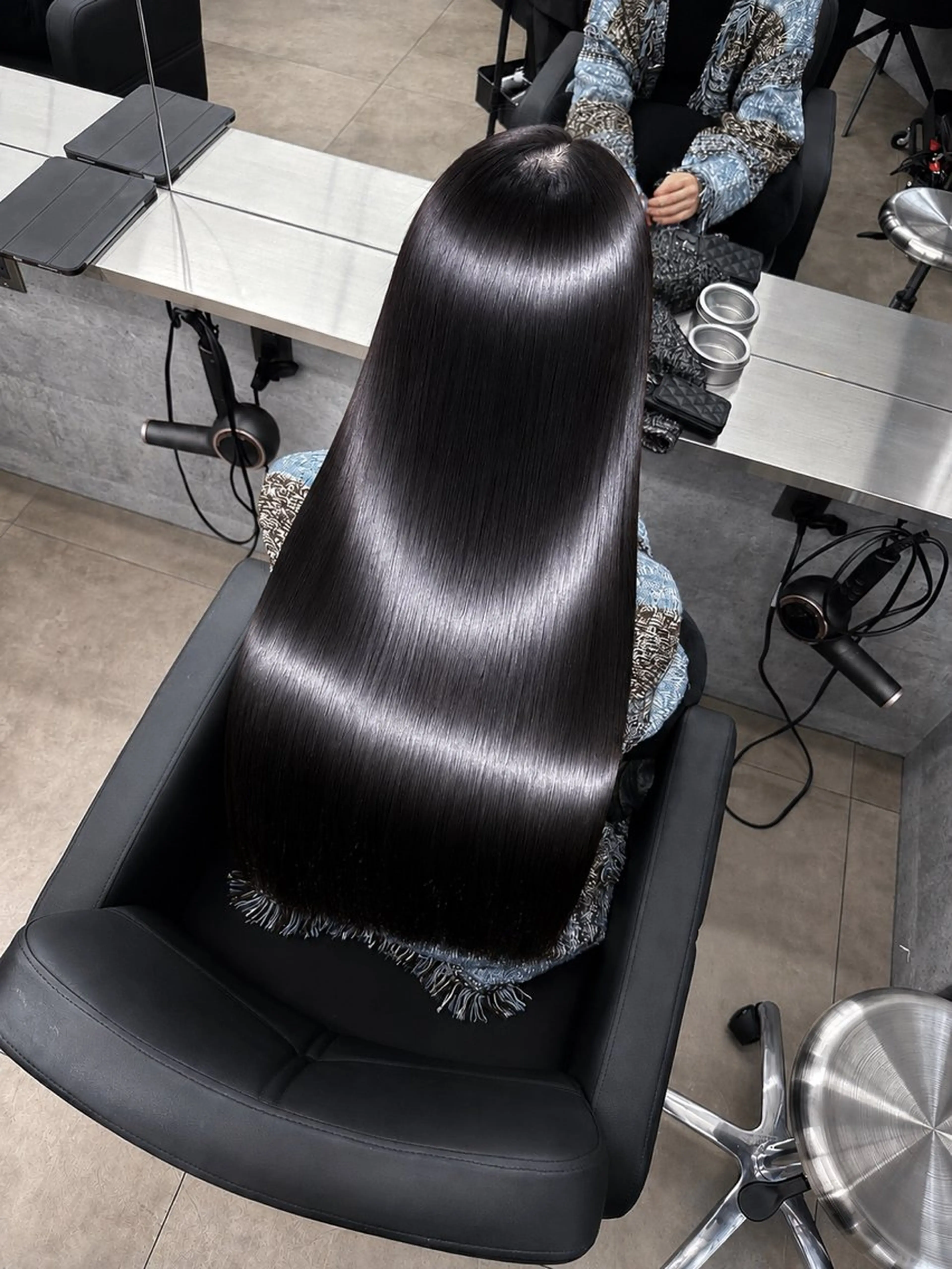 ロング くせ毛 トリートメント カット ヘアカラー トリートメント 🌈縮毛矯正特化 No.1 SORAのヘアスタイル