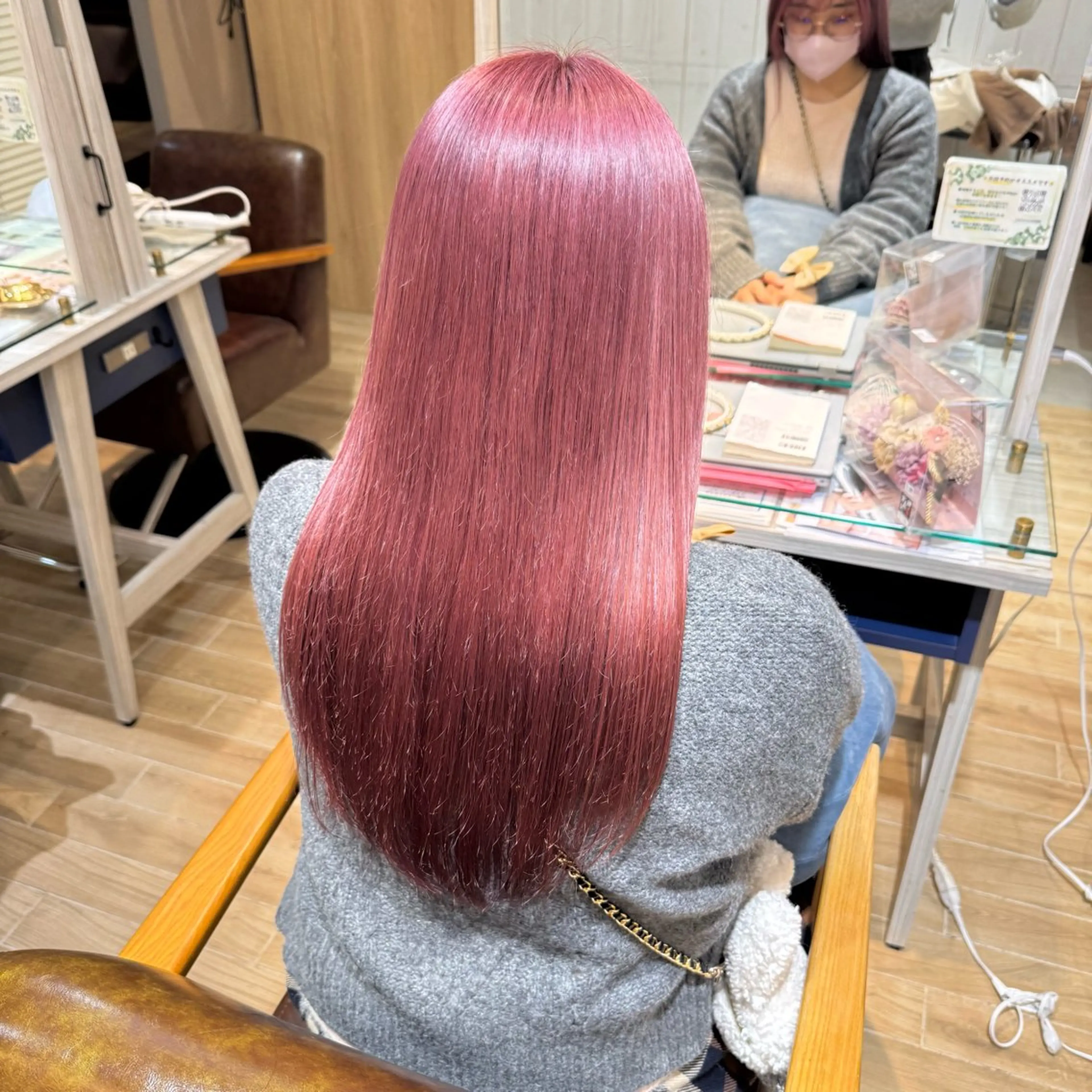 ロング カラー ブリーチ ヘアカラー トリートメント 🍀ブリーチ/艶カラ ー🍀 コイケのヘアスタイル