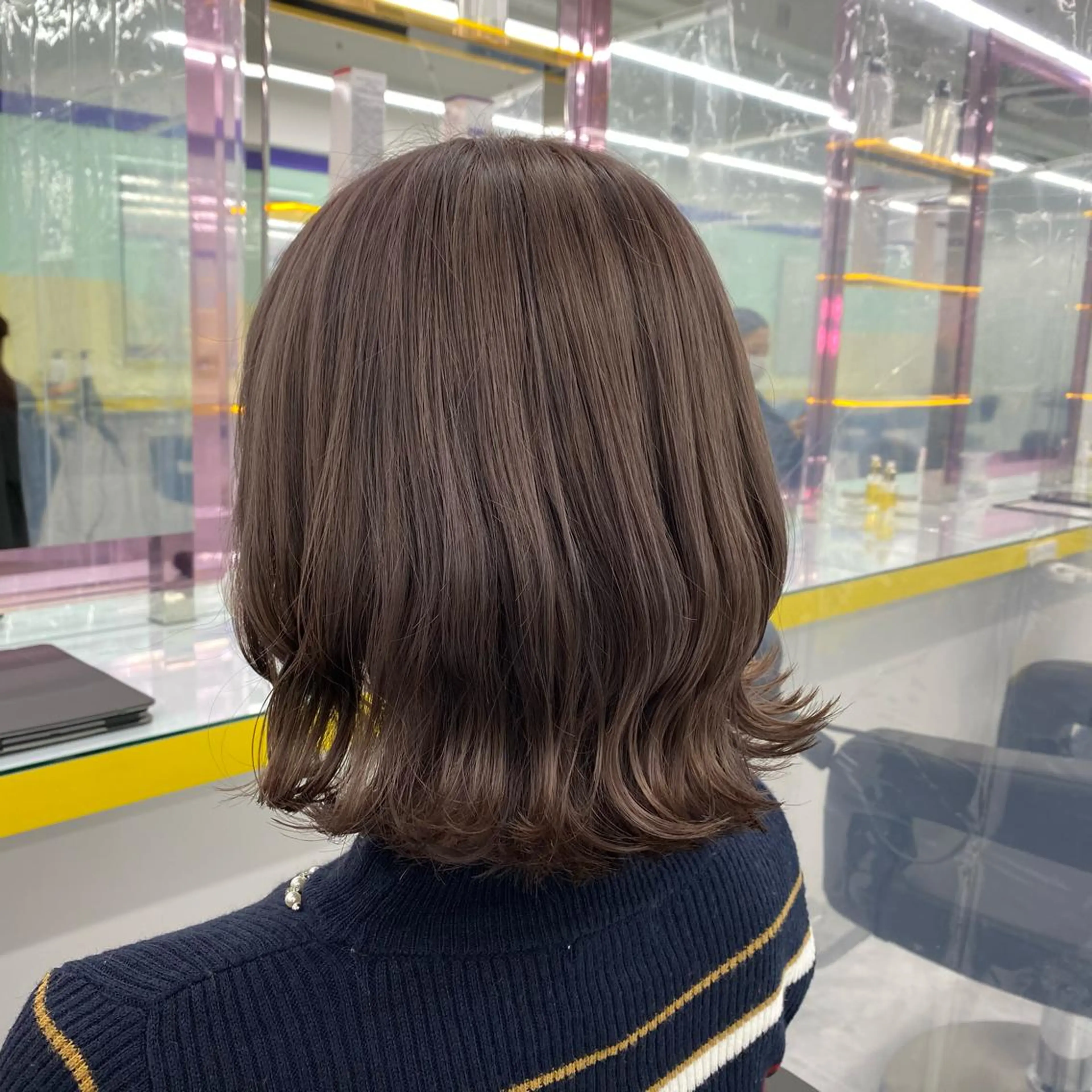 セミロング カラー ヘアアレンジ ヘアカラー トリートメント mai🍑暖色カラー /レイヤー💖のヘアスタイル