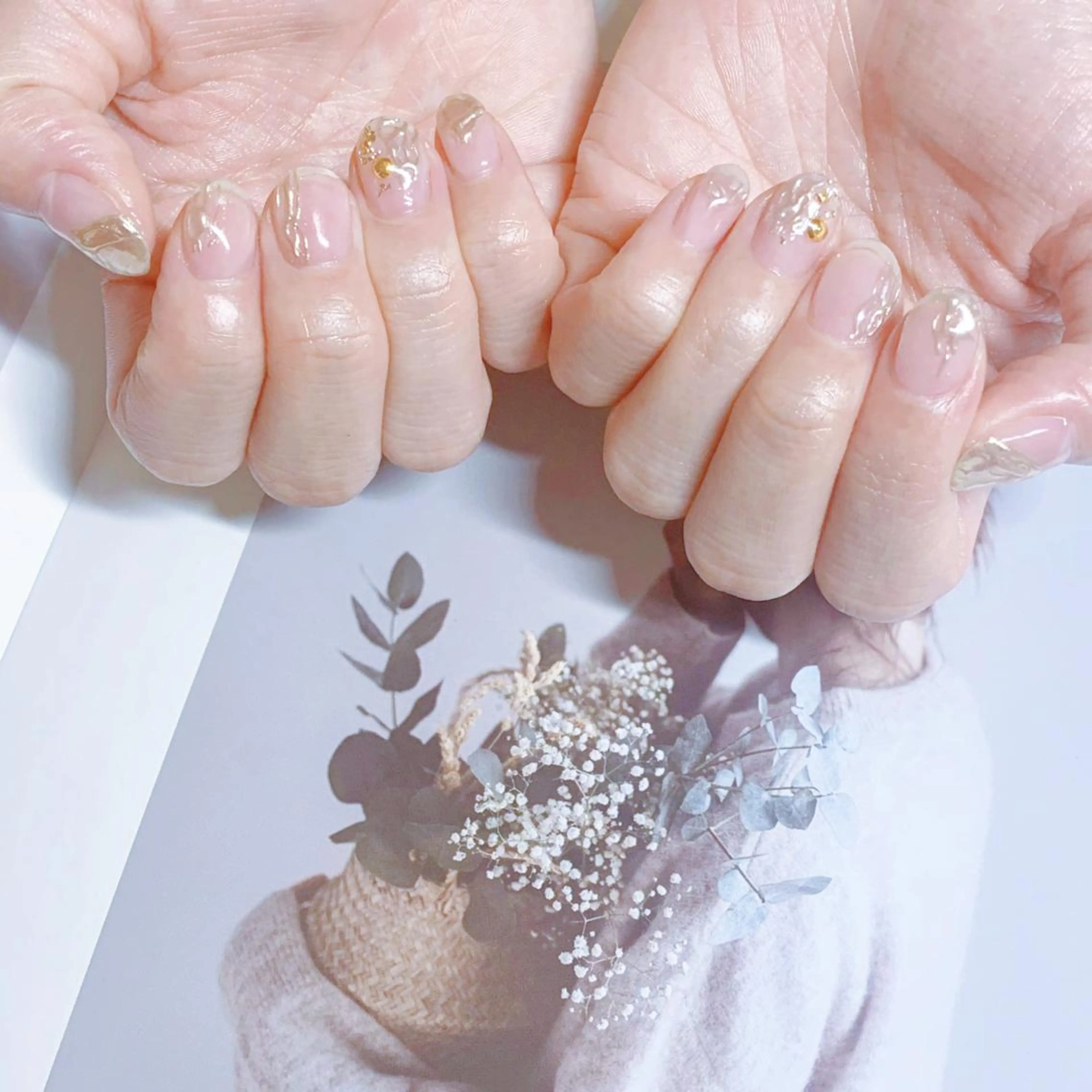 ネイル オーロラネイル フットネイル フレンチネイル ジェルネイル 韓国ネイル ハンドネイル ハンドケア 【ENサロン】 Rei🎀Nailのネイルデザイン