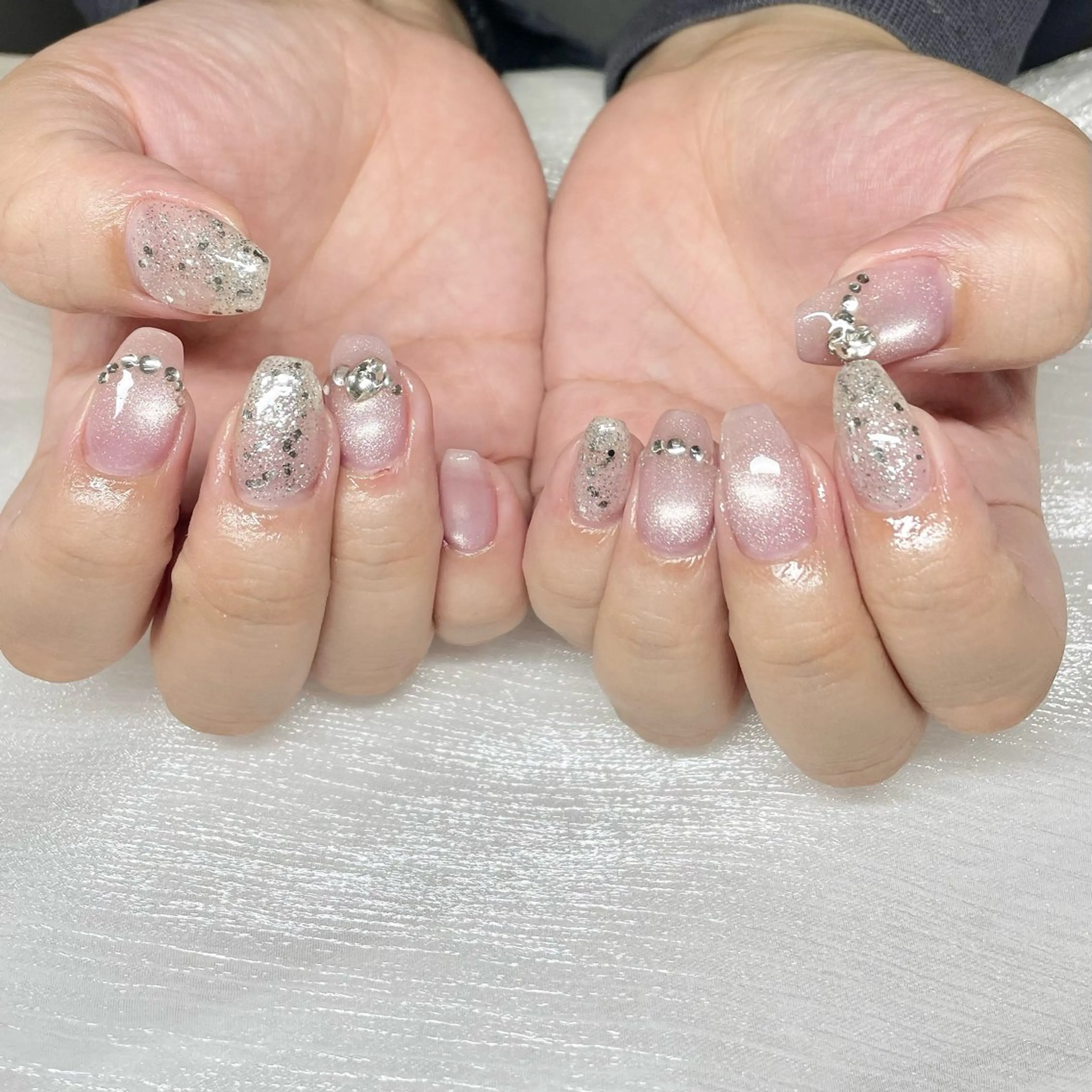 ネイル チークネイル フットネイル フレンチネイル ジェルネイル ガラスフレンチ ハンドネイル Rimi.+ チナミのネイルデザイン