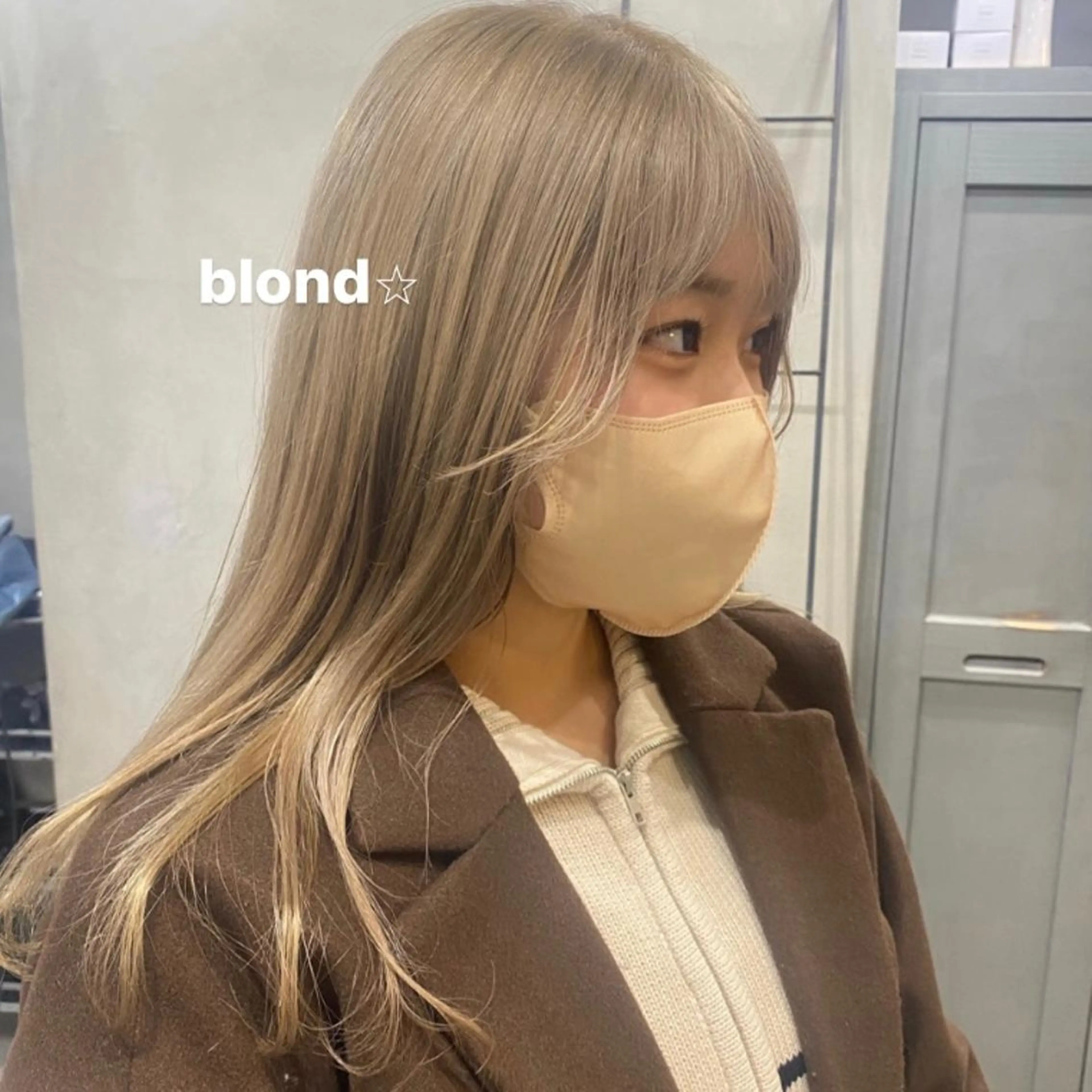 セミロング カラー パーマ ヘアアレンジ ネイル マツエク・マツパ アイブロウ ハイトーン/透け感 カラー🎀真香のヘアスタイル