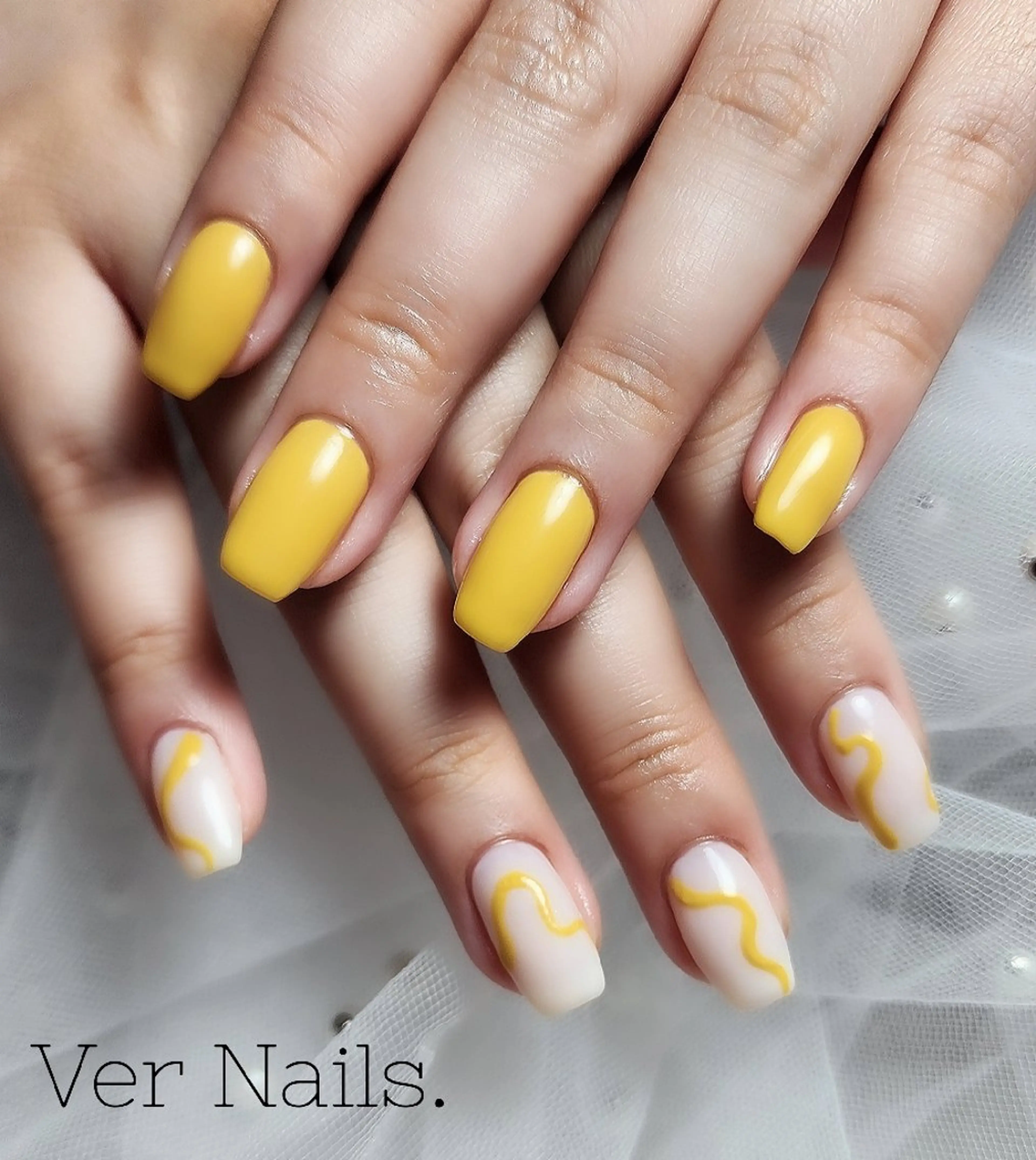 ネイル 黄色 ハンドネイル Ver Nails.のその他イメージ