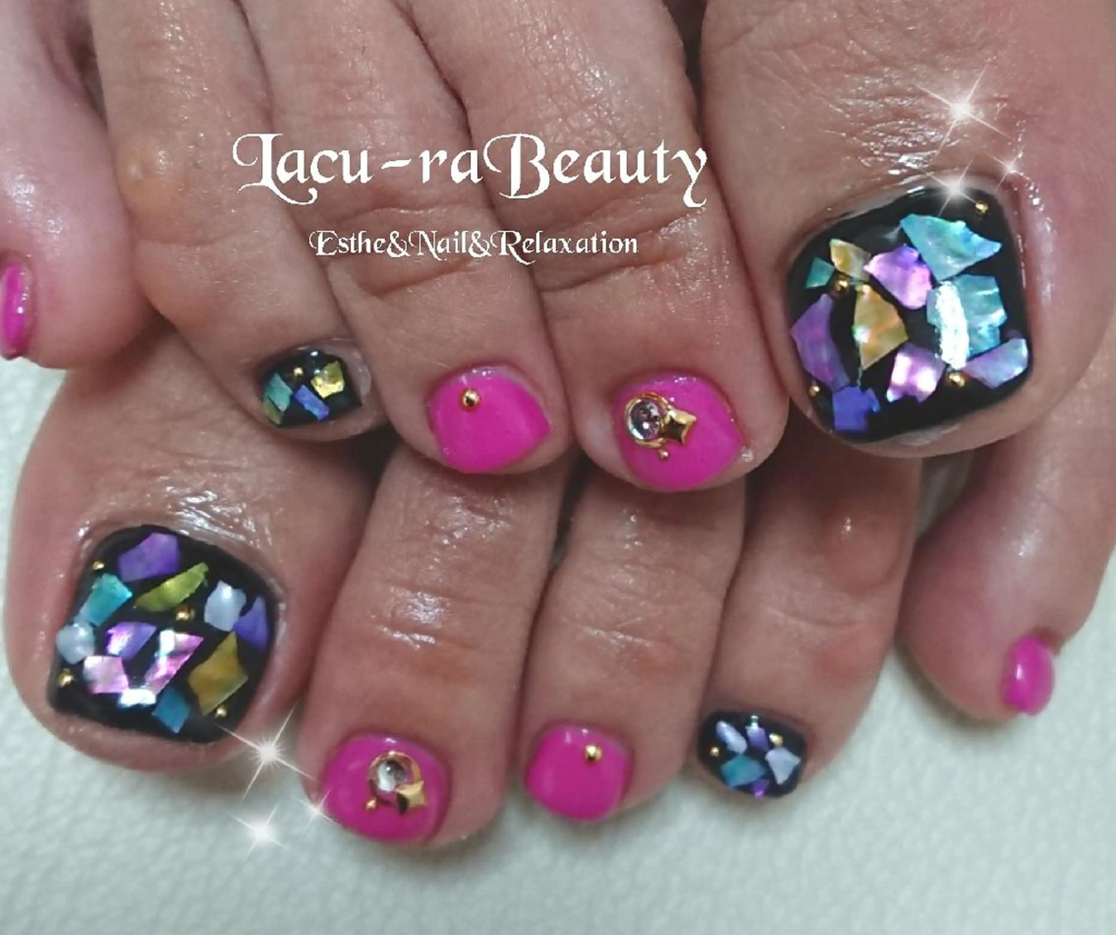 ネイル 小顔と腸の専門店 ラクーラビューティのエステ・リラクイメージ