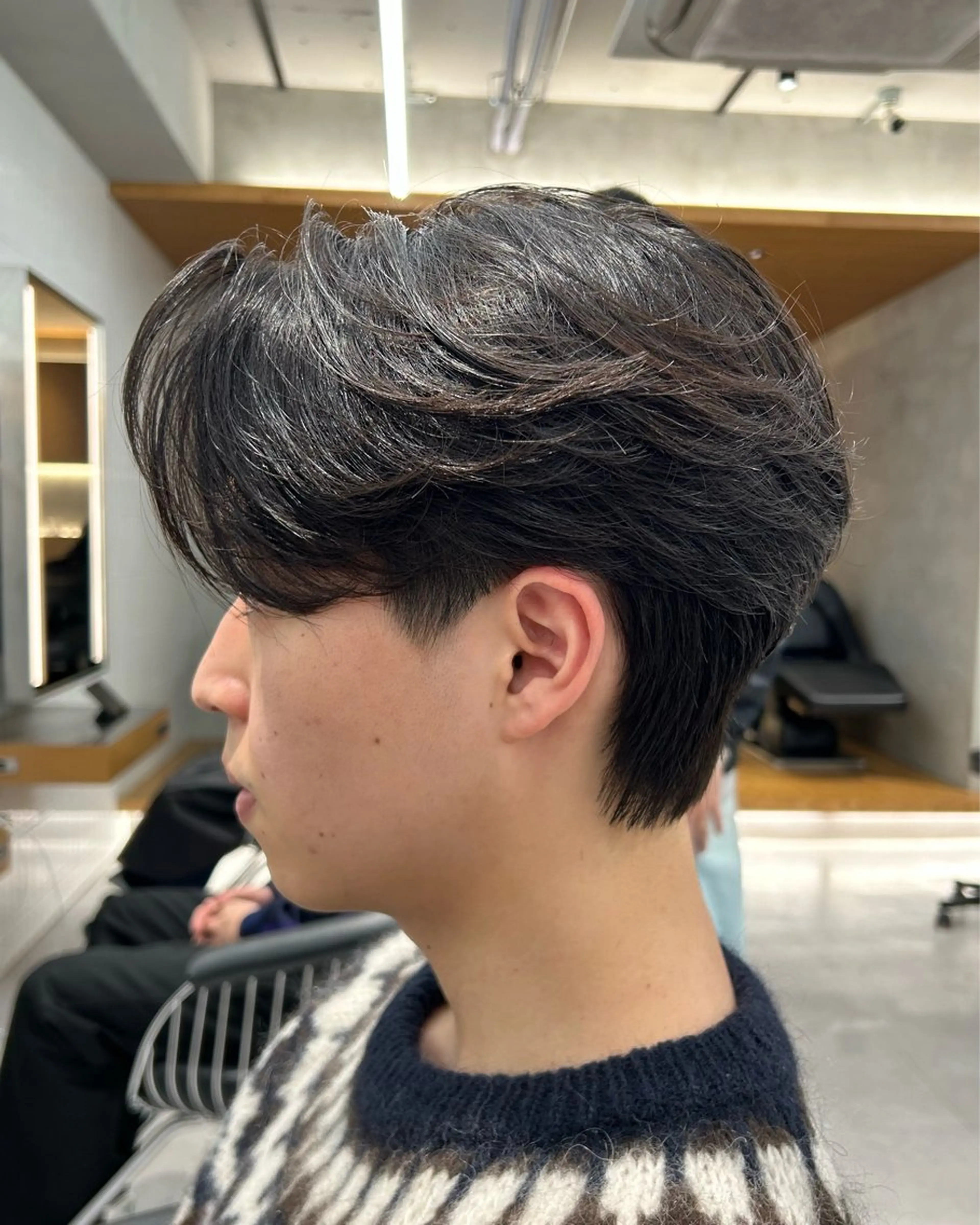 メンズ カット トリートメント ヘッドスパ ヘアセット 圧倒的 毛流れ センターパートのヘアスタイル