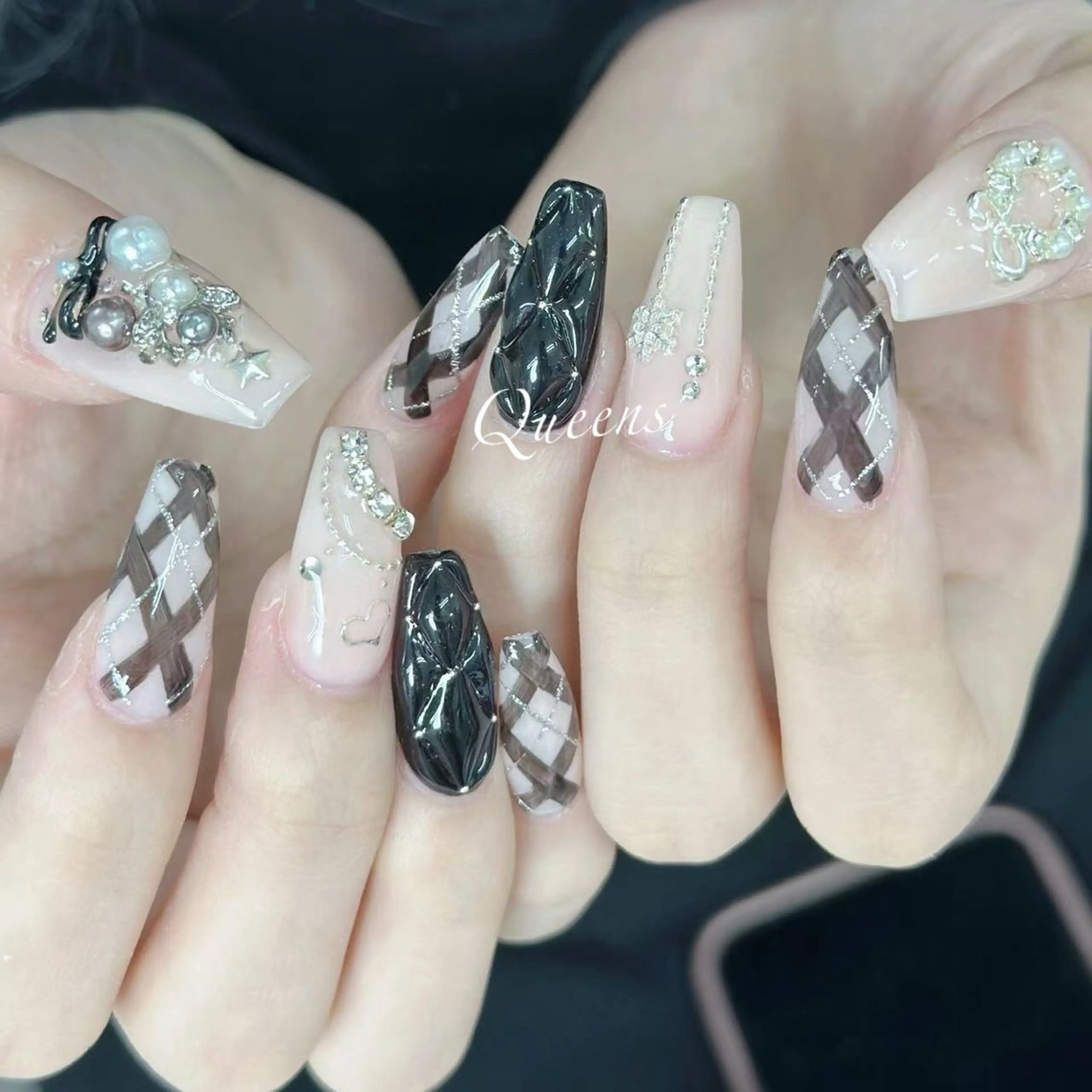 ネイル ハンドネイル Queens ゲンのネイルデザイン