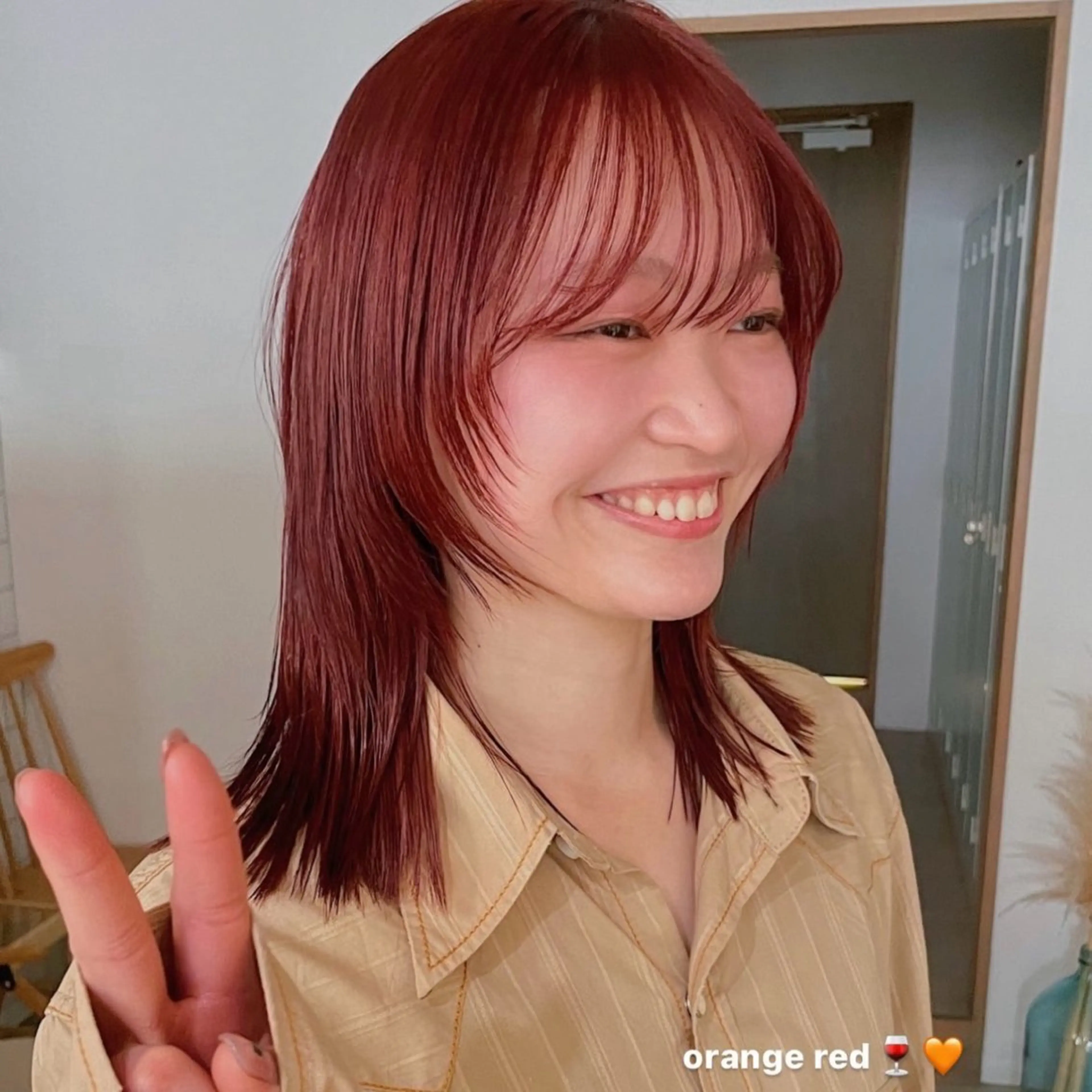 セミロング カラー オレンジ オレンジレッド レッドカラー ヘアカラー ニイ/栄/ ボブカットモデル募集のヘアスタイル
