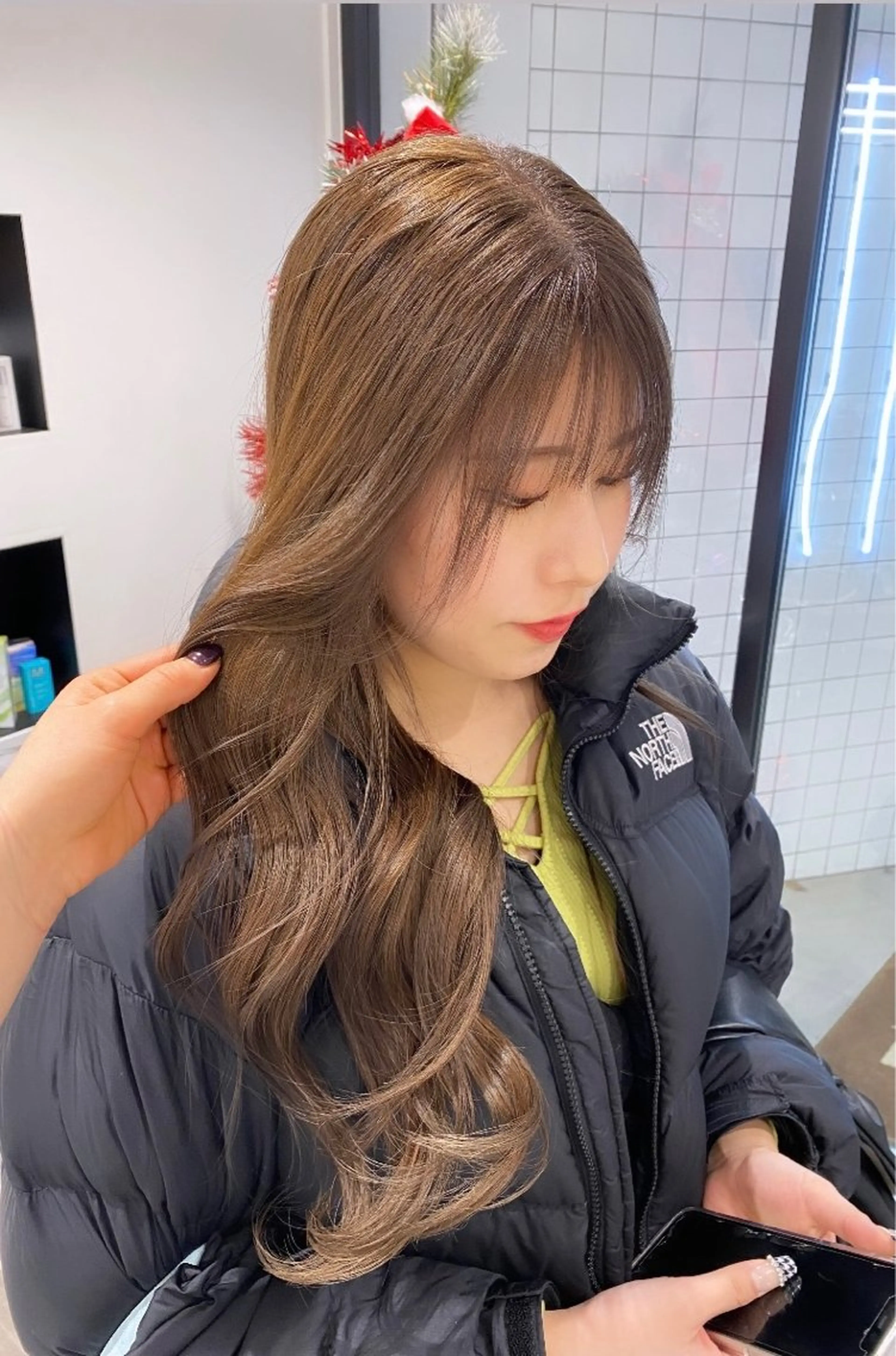 ロング カラー ブリーチ ケアブリーチ 透明感カラー ハイトーンカラー 韓国風カラー けいこ🍊ニュアンス ネイル/個性派ネイルのネイルデザイン