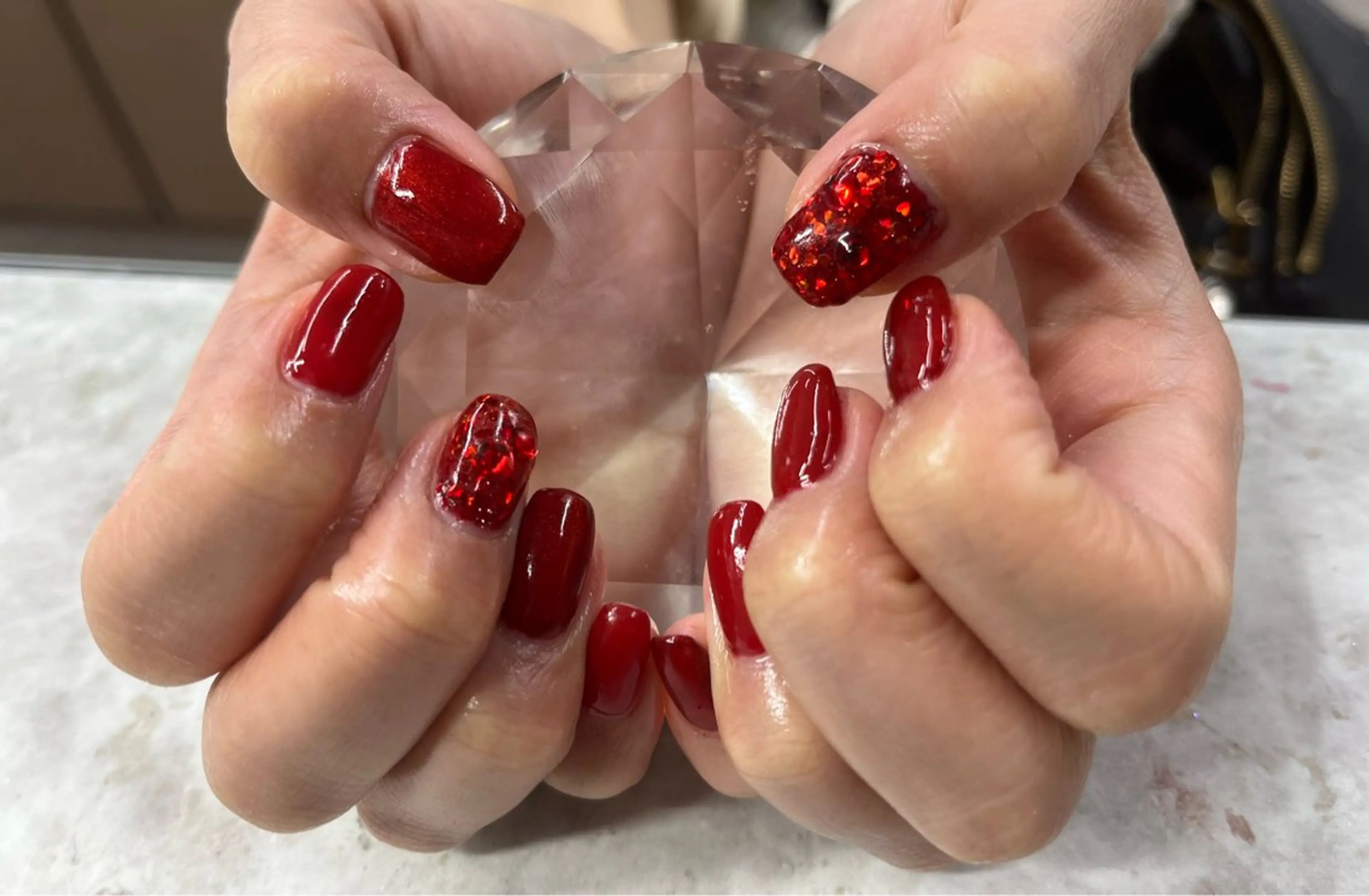 ネイル ラメ(グリッター) マグネットネイル 赤色 Nail ecxia ／Reikaのネイルデザイン