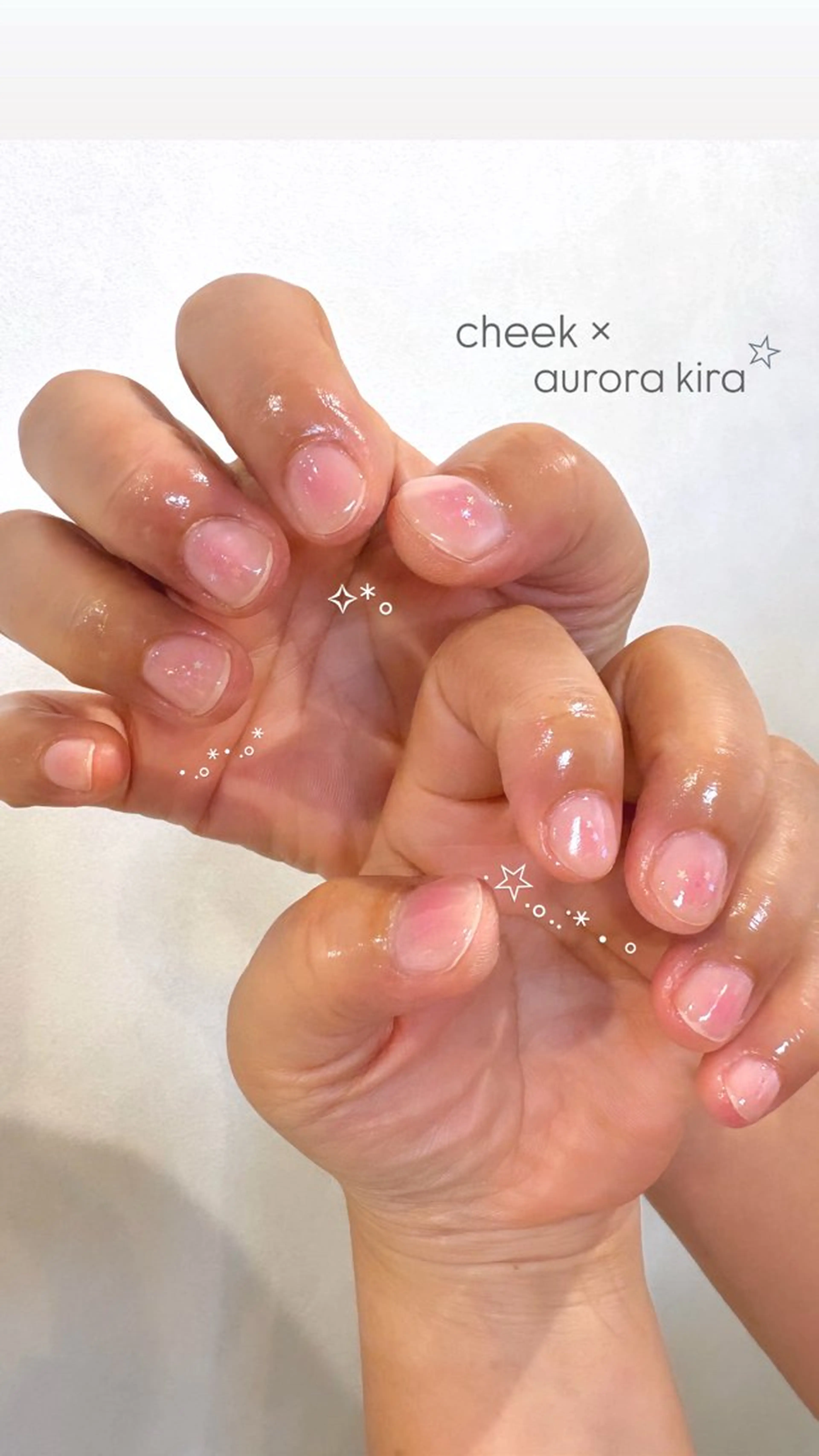 ネイル チークネイル 韓国ネイル ラメ(グリッター) ハンドネイル enurk店 🍋 M I K U  *のその他イメージ