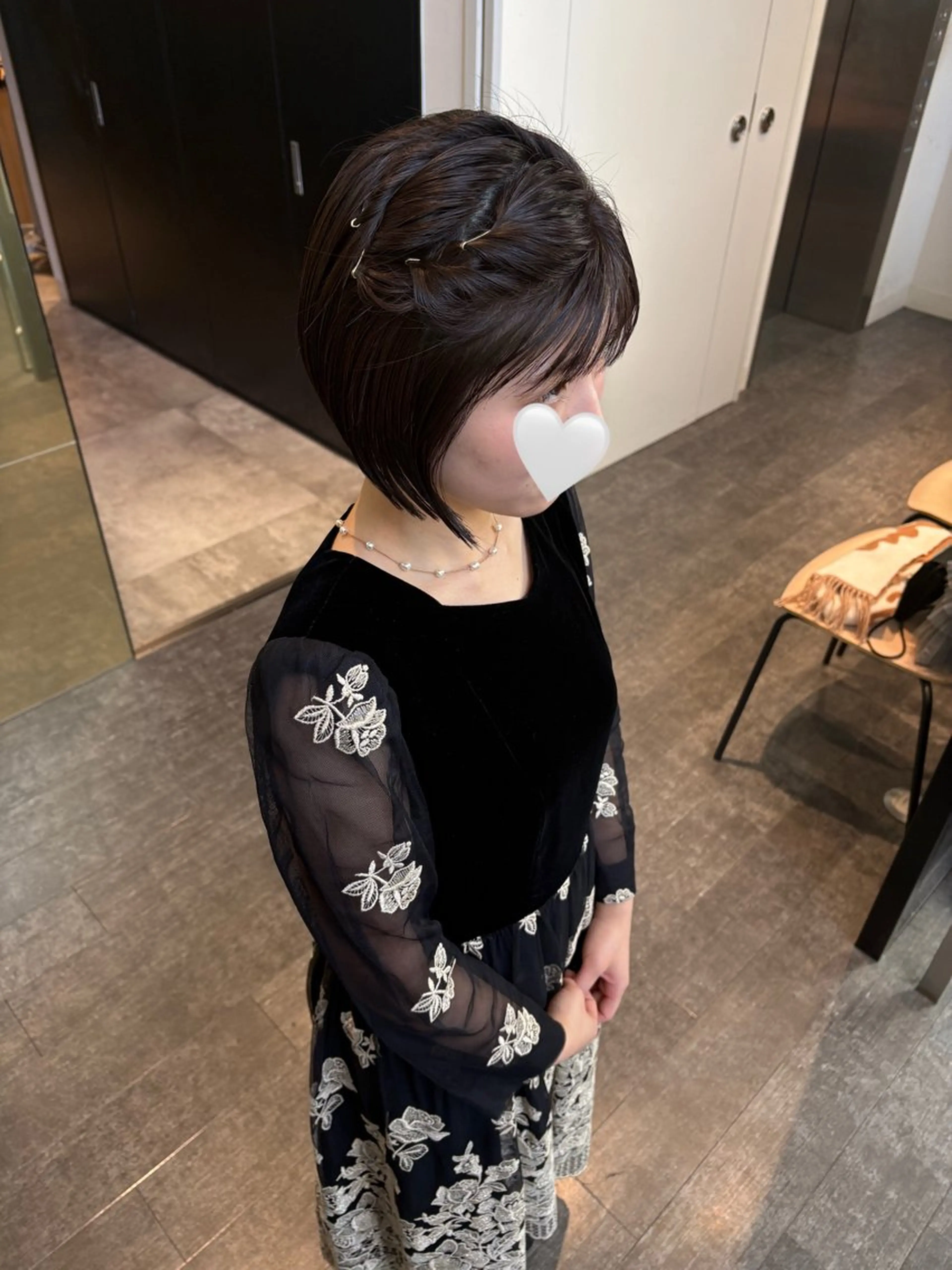 ショート ヘアアレンジ 結婚式・ブライダル ヘアセット mao | 柔らか艶カラー🫧のヘアスタイル