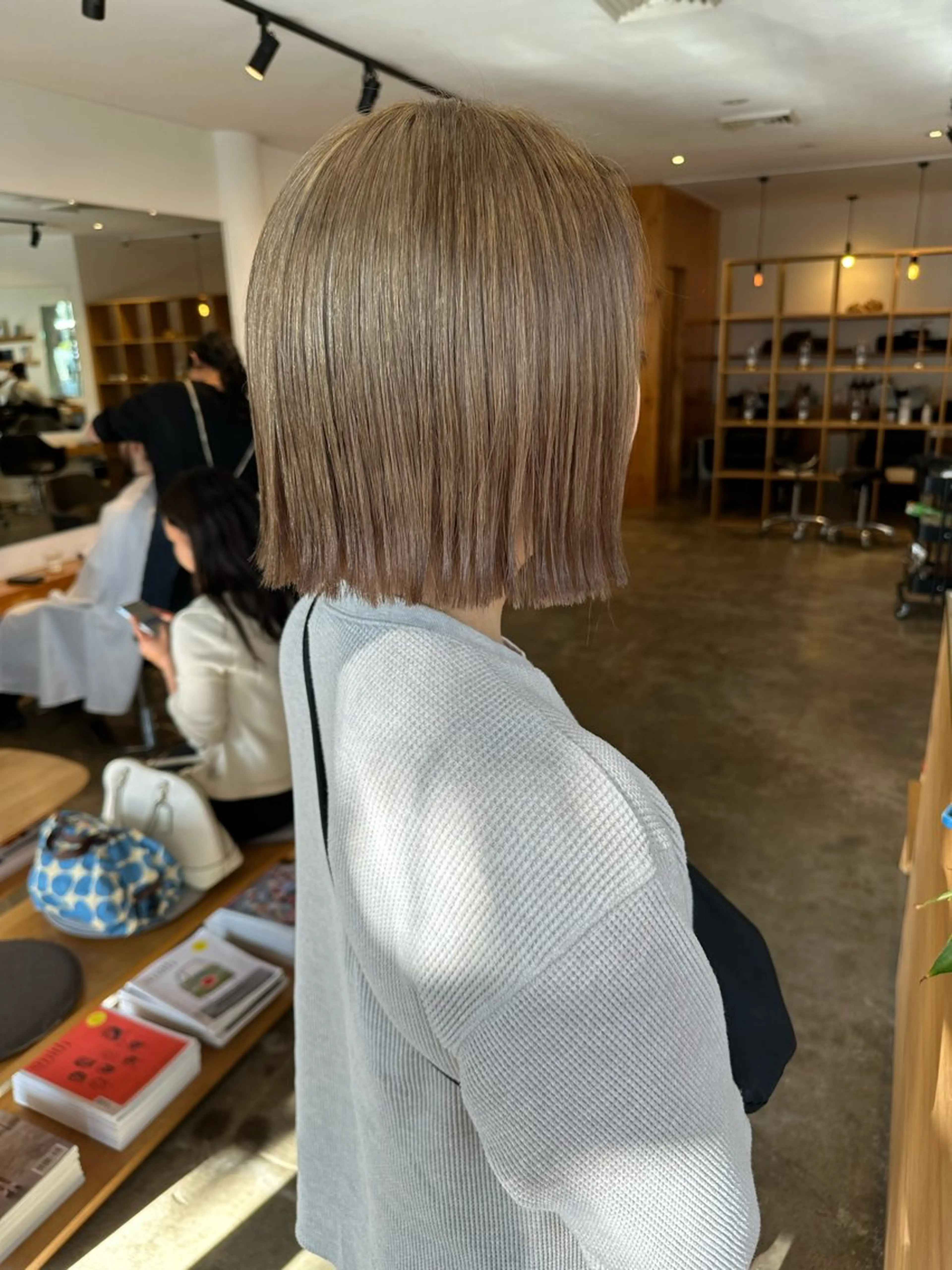 ショート カラー レイヤー/ナチュラル 💐nao.のヘアスタイル